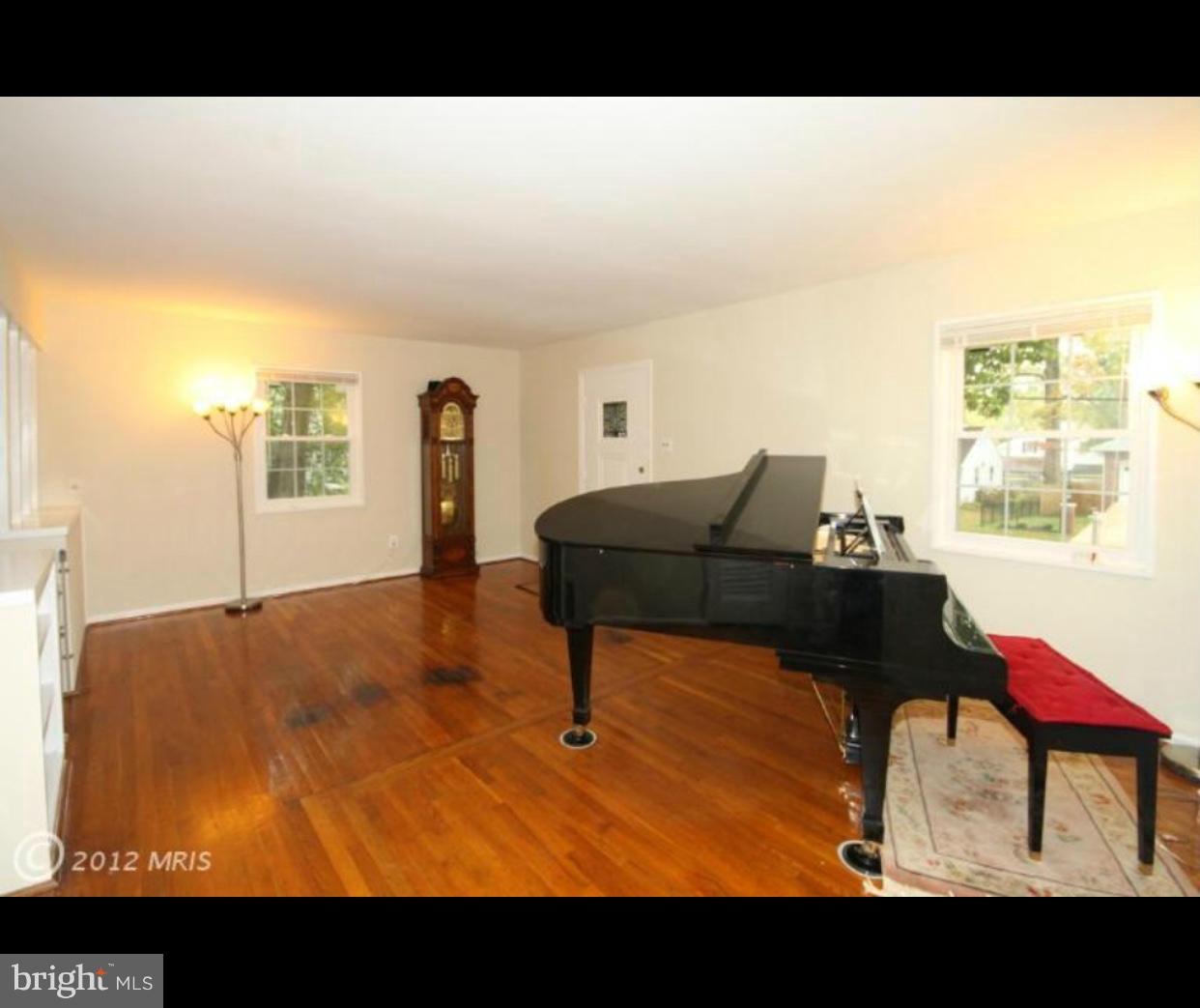 PIMMIT HILLS - Residential Lease