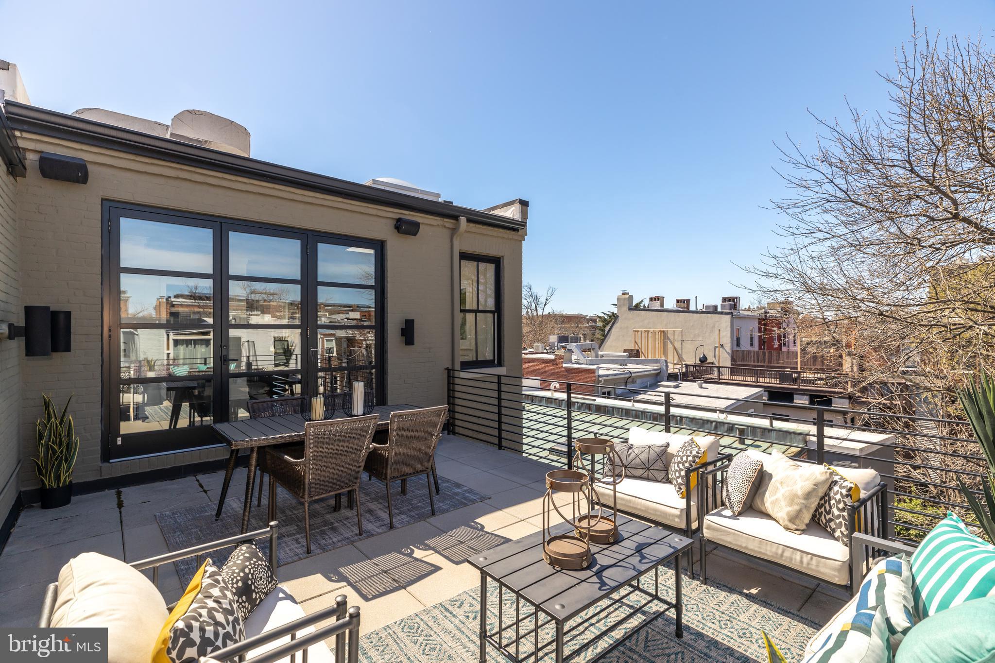 LOGAN CIRCLE - Residential
