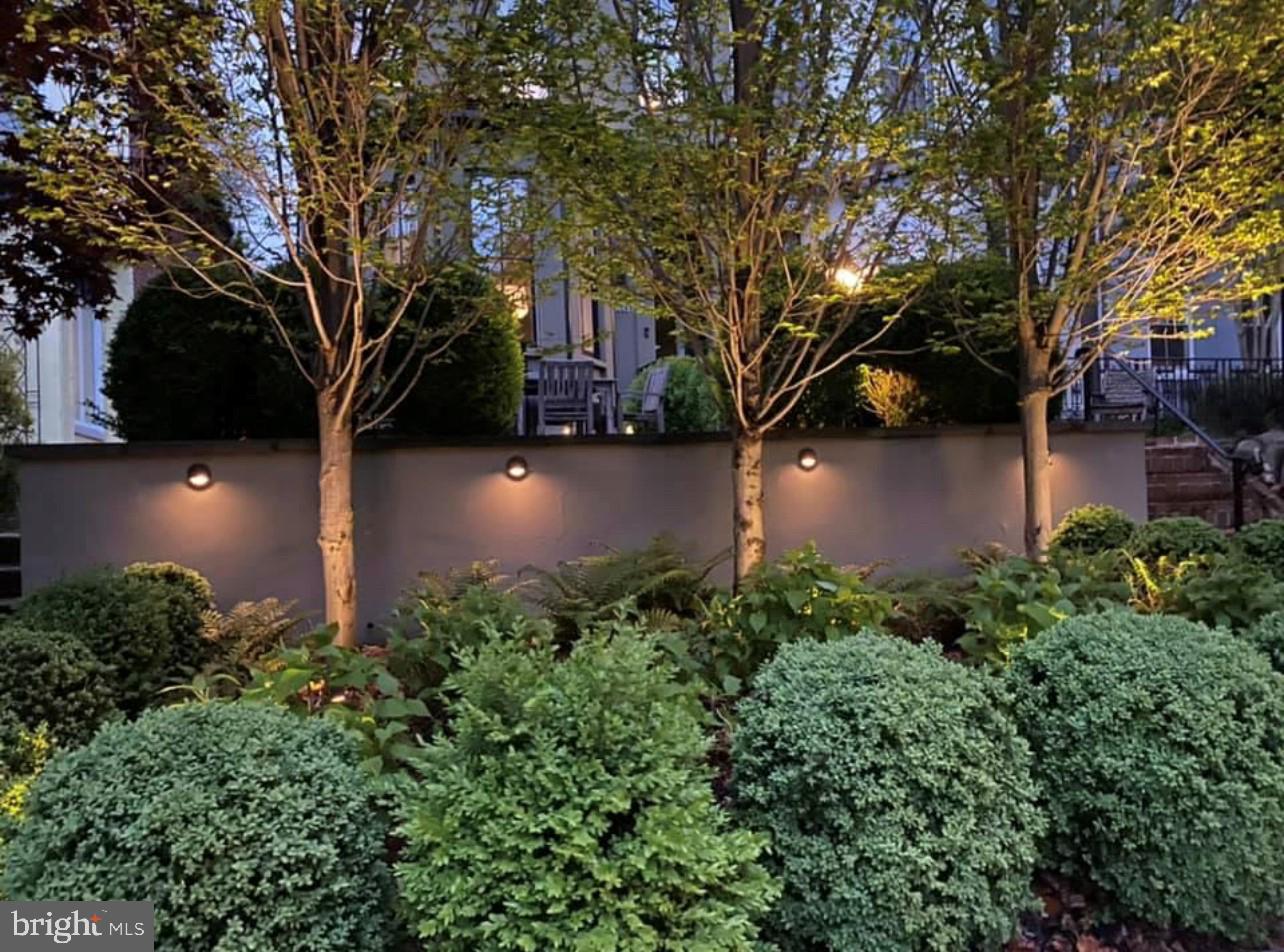 LOGAN CIRCLE - Residential
