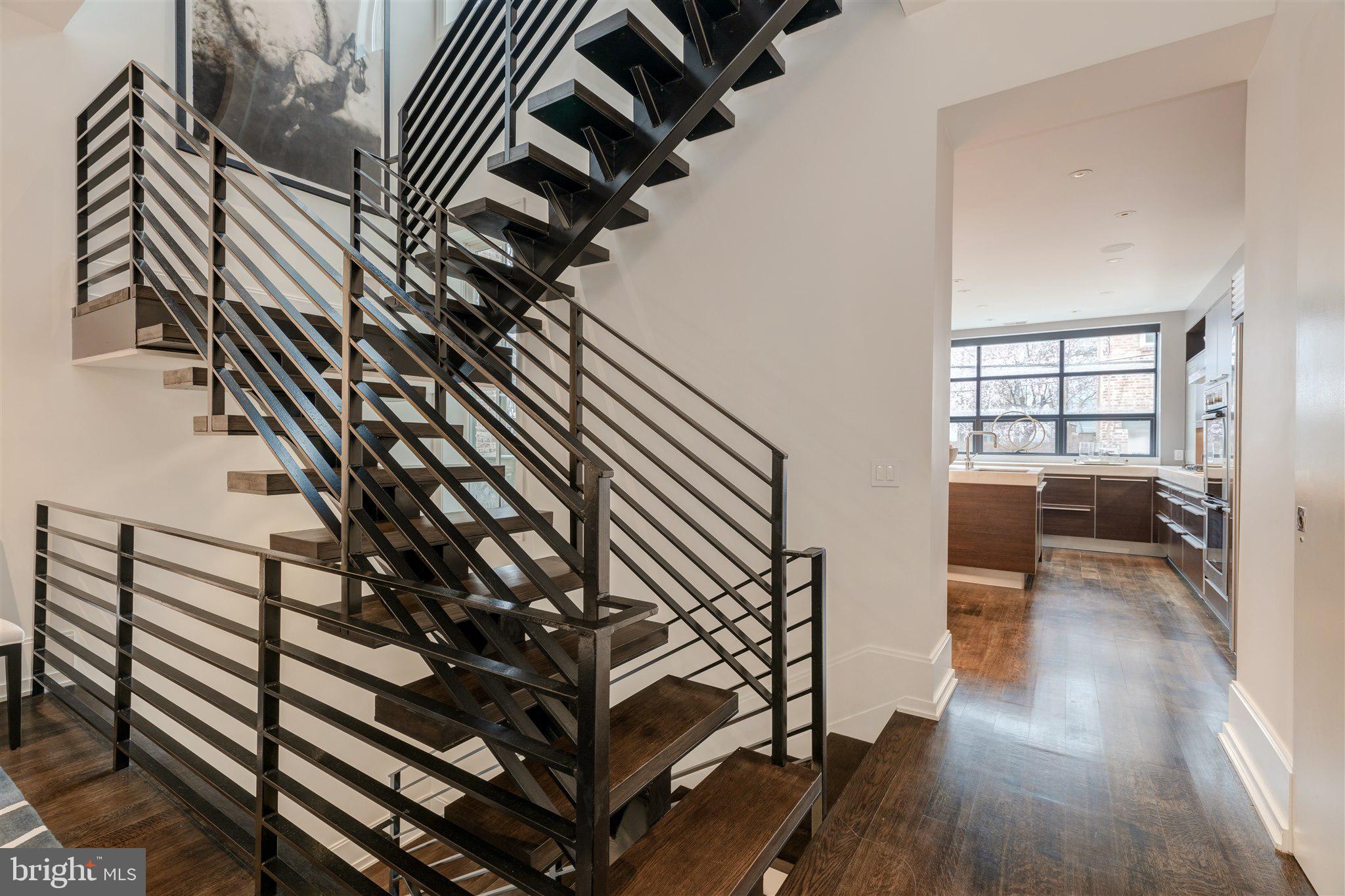 LOGAN CIRCLE - Residential