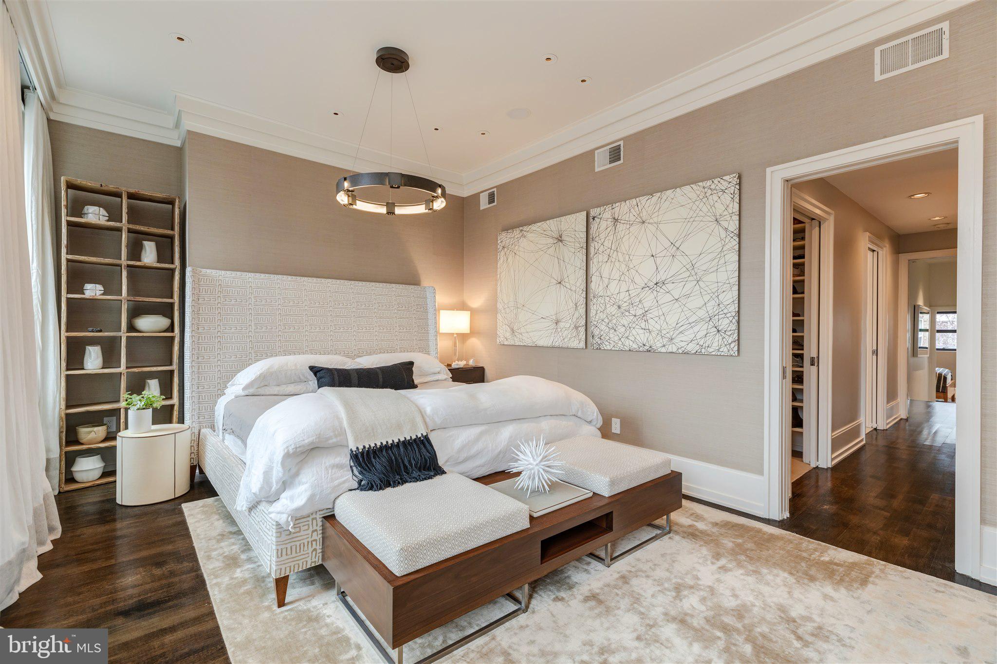 LOGAN CIRCLE - Residential
