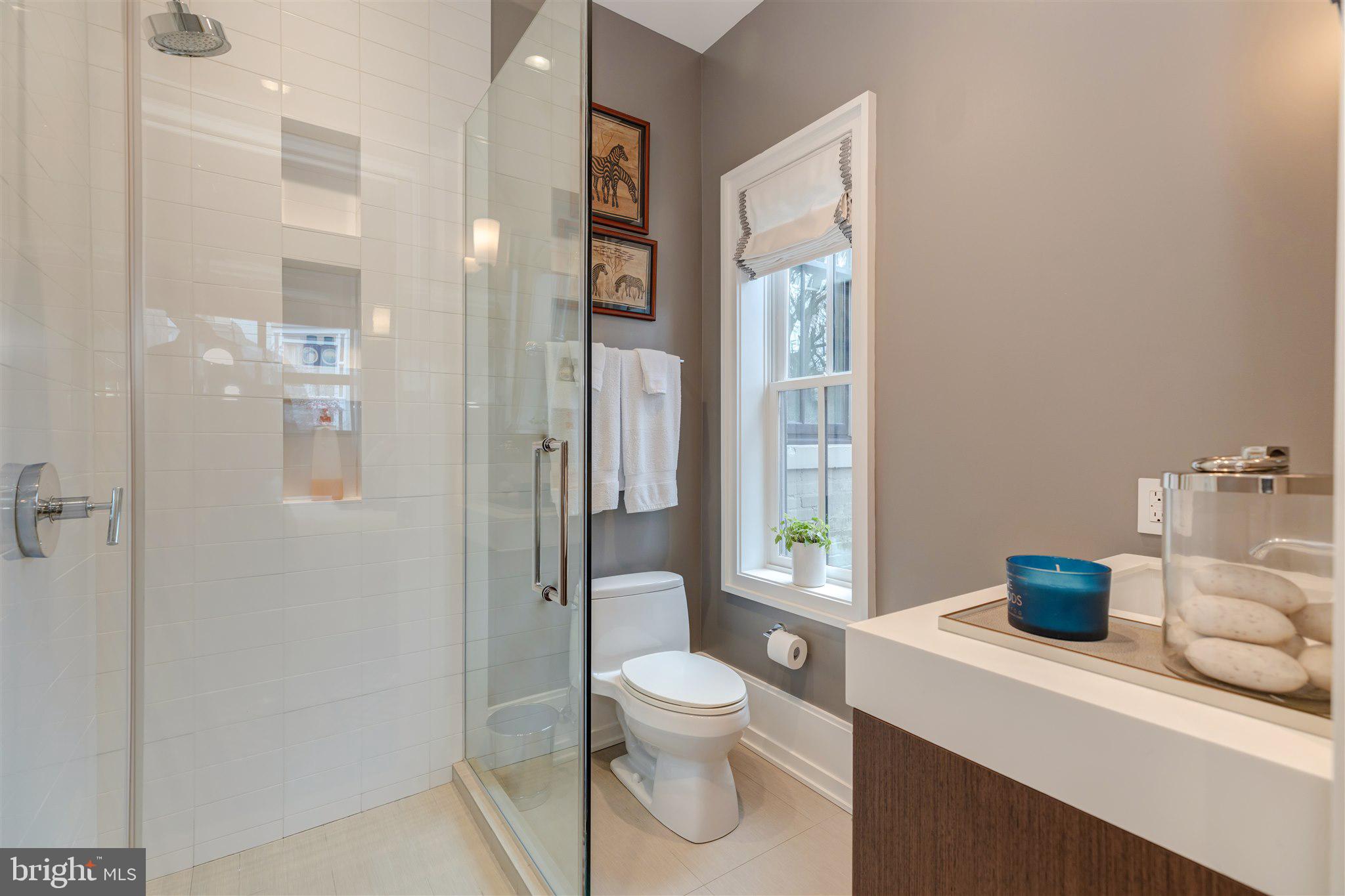 LOGAN CIRCLE - Residential