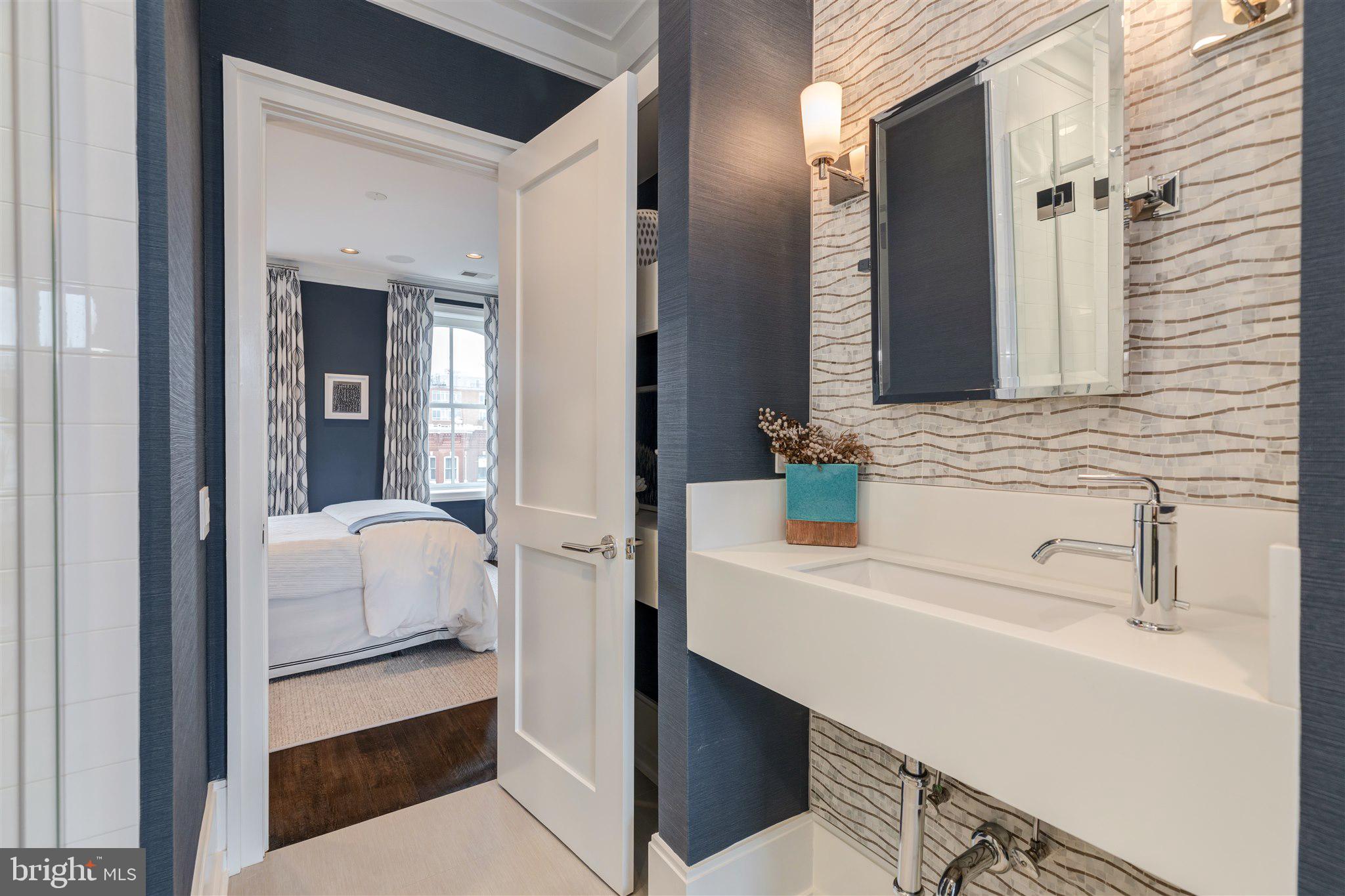 LOGAN CIRCLE - Residential
