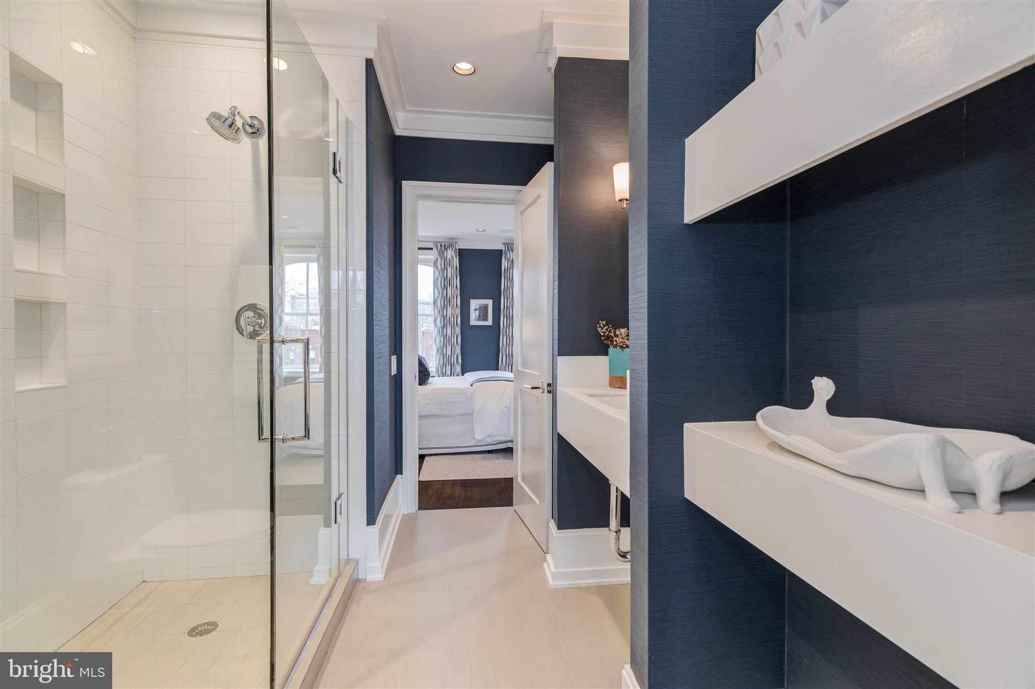 LOGAN CIRCLE - Residential