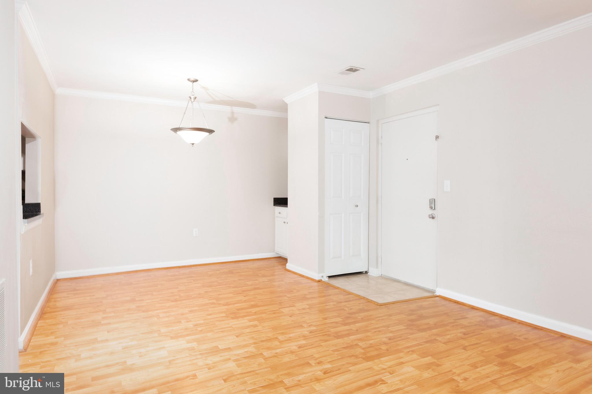 FLOWER HILL - Residential Lease