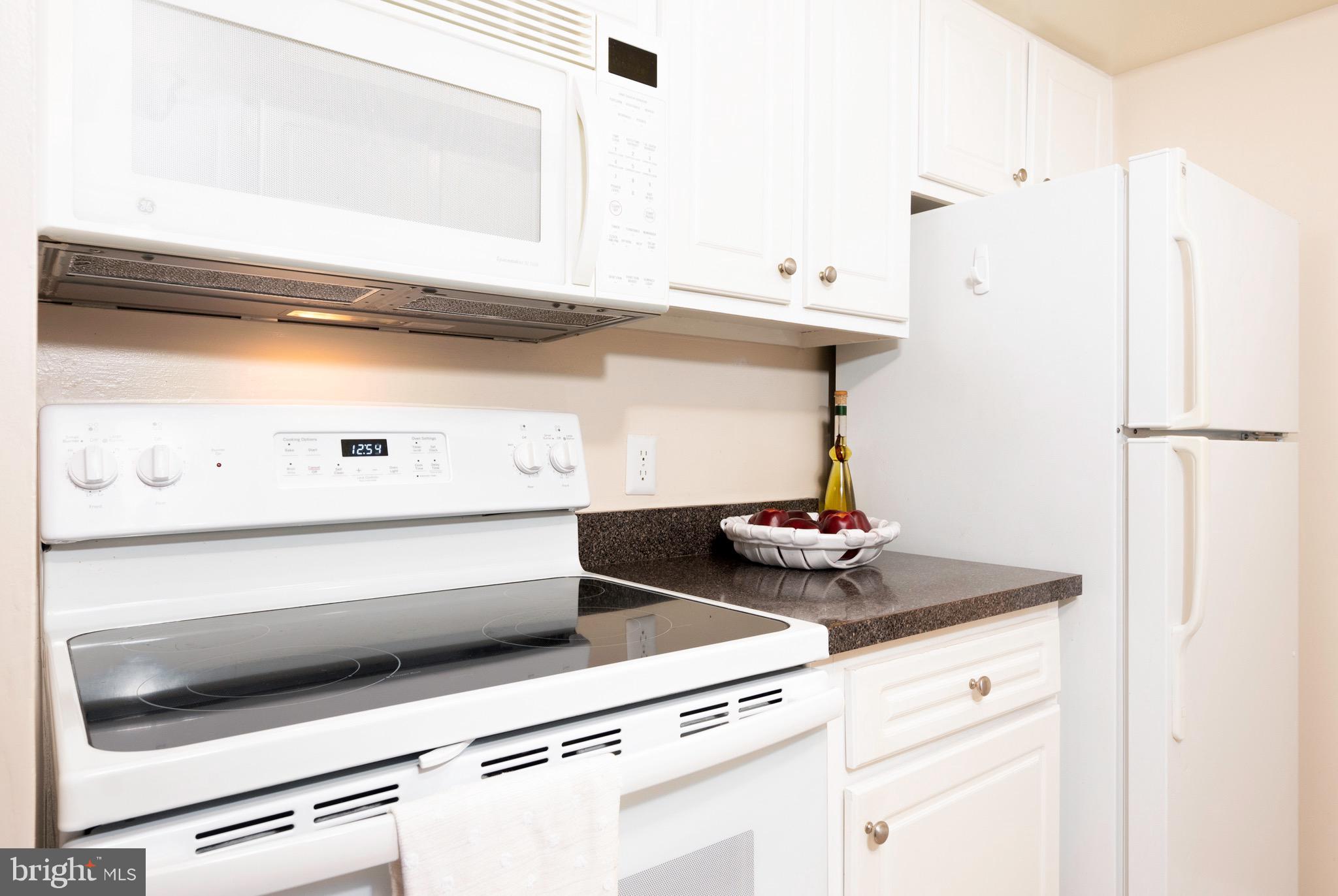 FLOWER HILL - Residential Lease