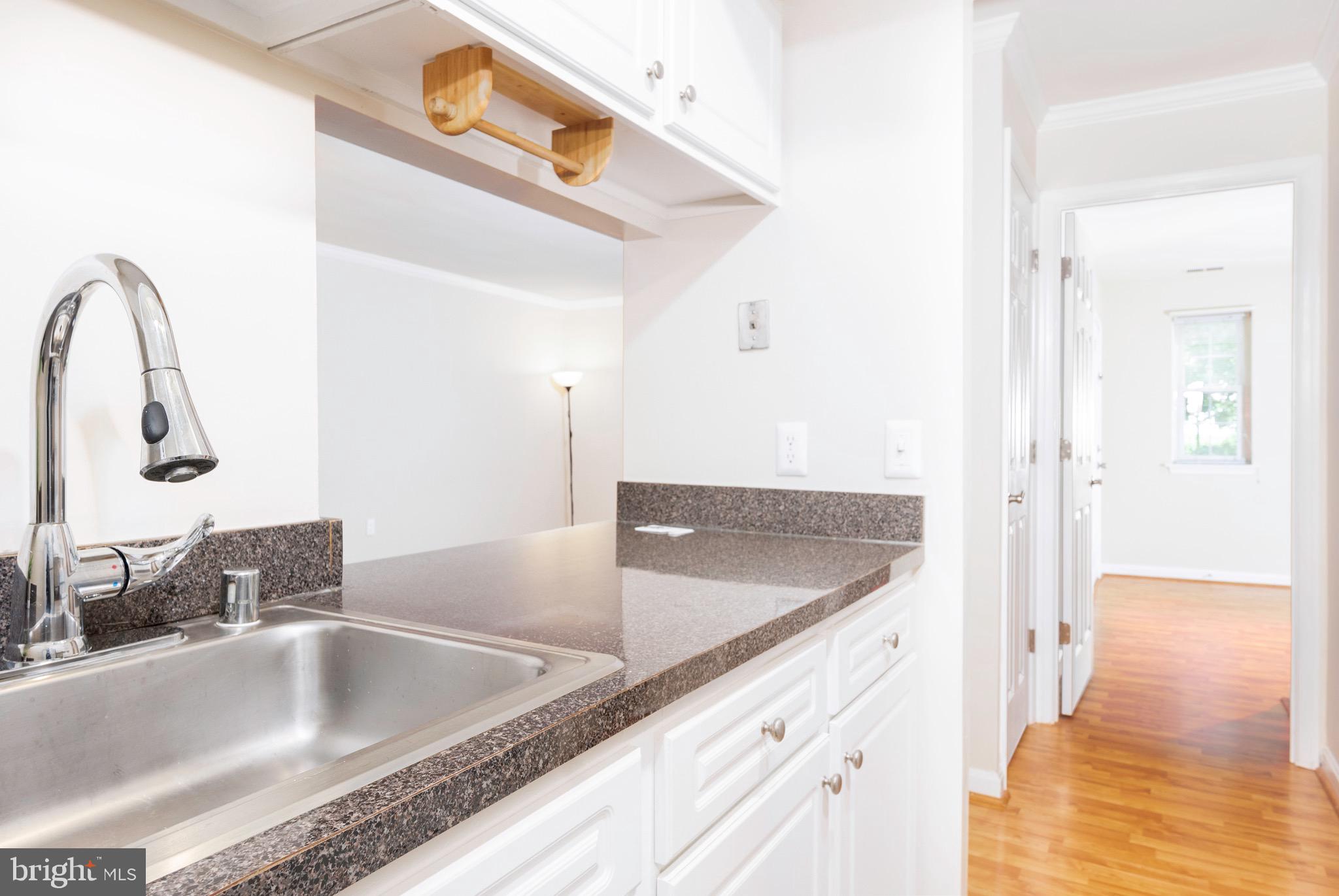 FLOWER HILL - Residential Lease