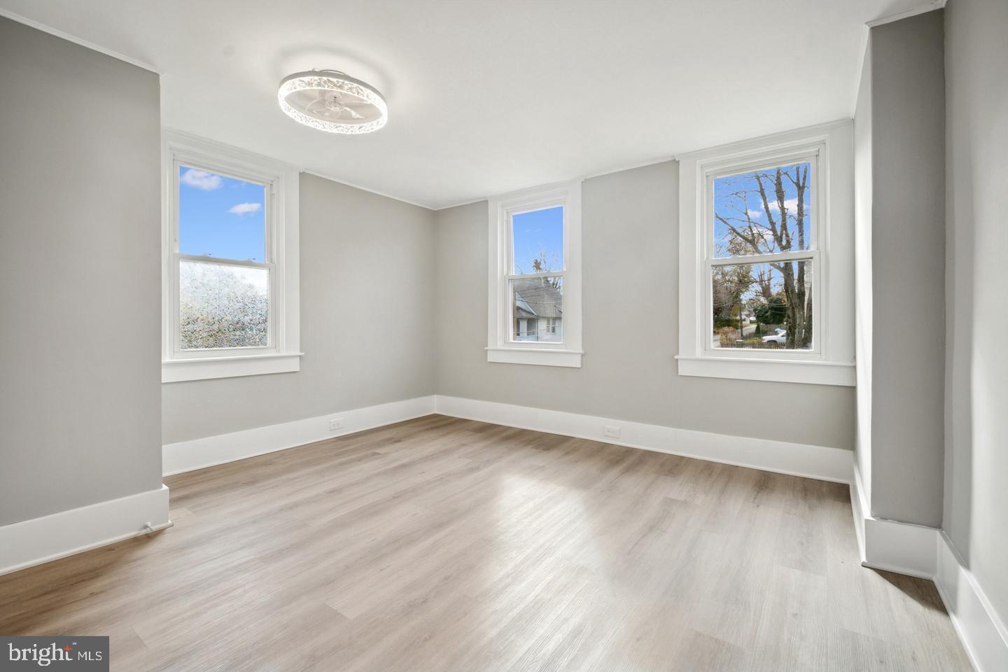 OVERLEA - Residential