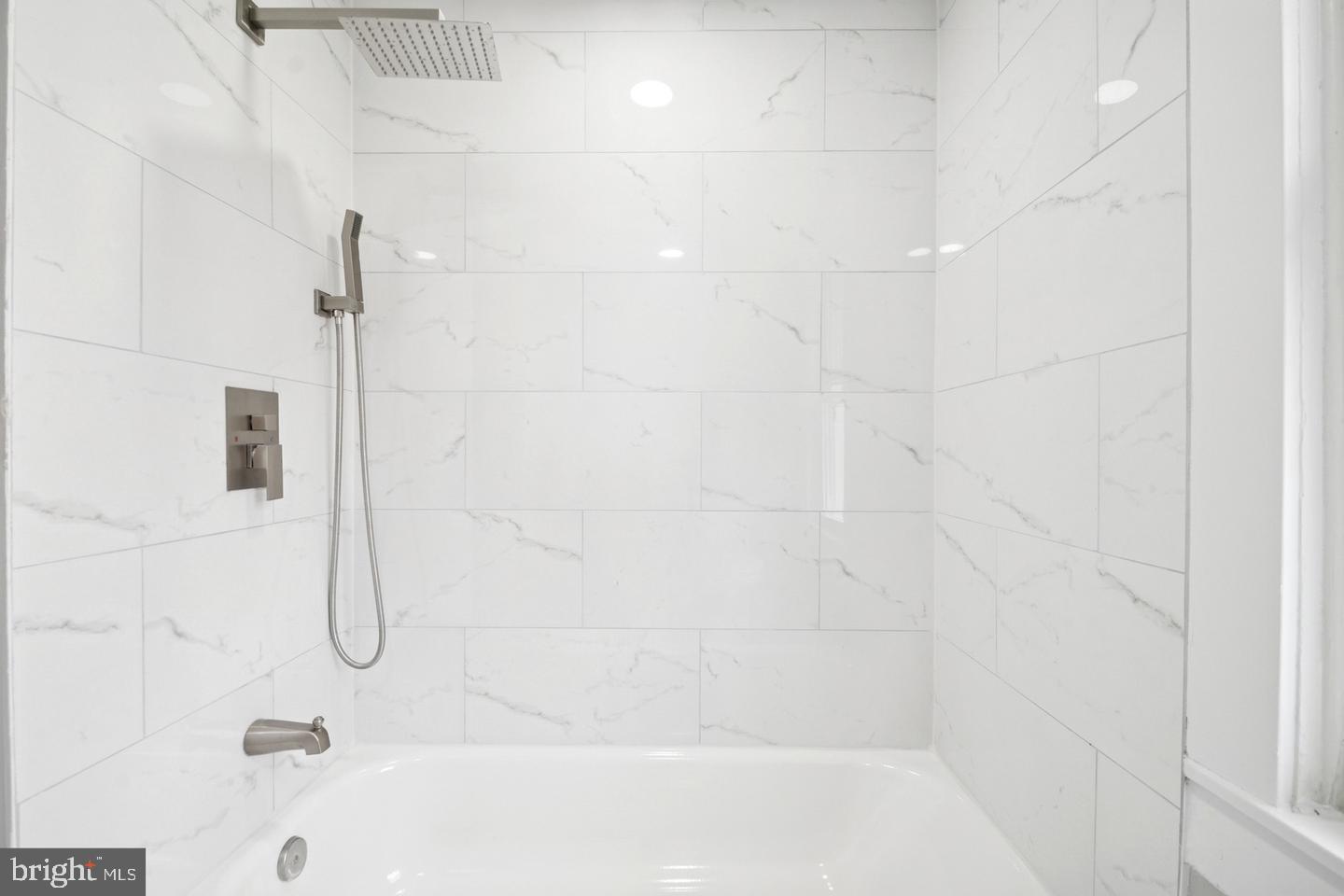 OVERLEA - Residential