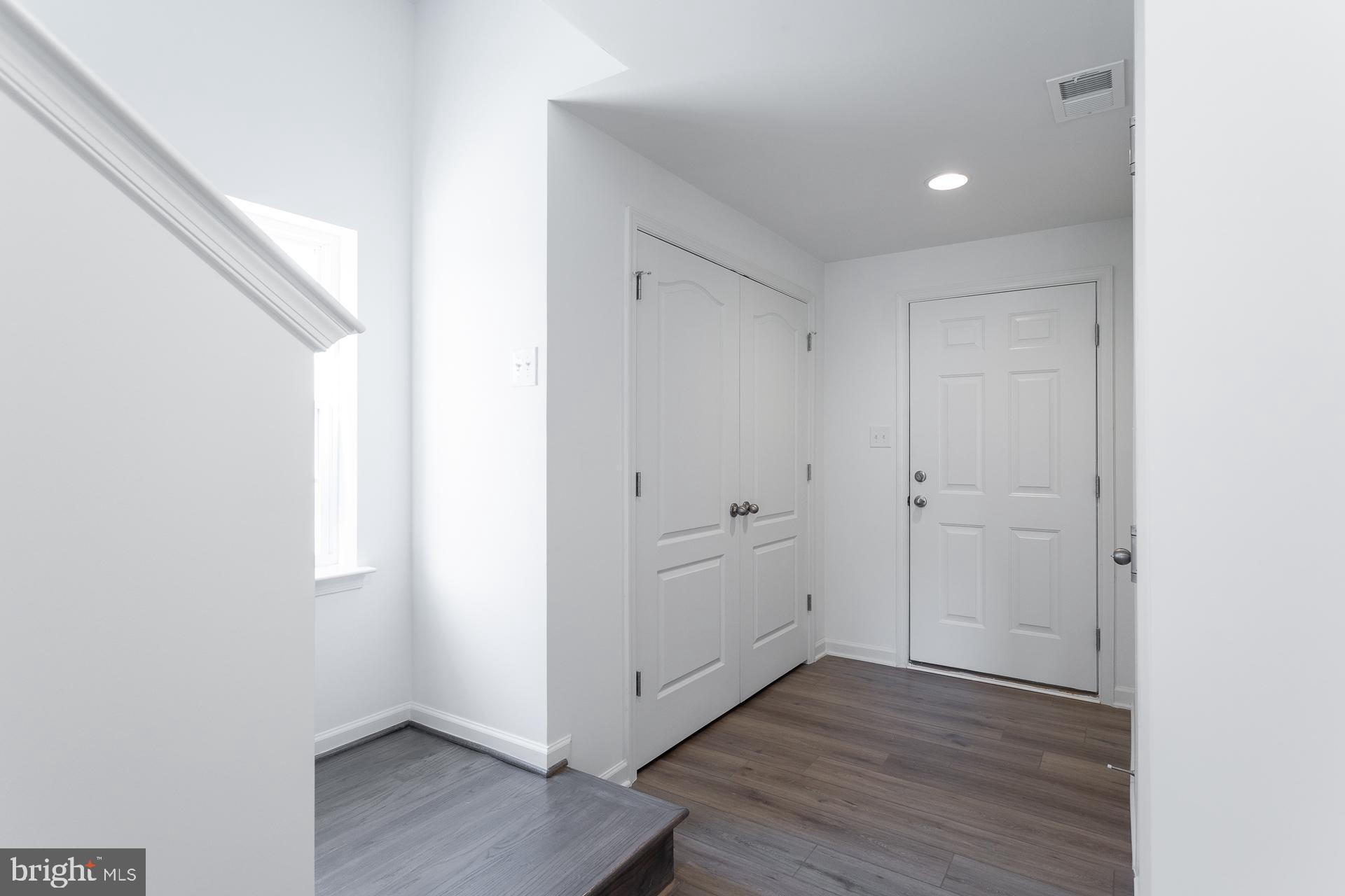 ARCHERS ROCK - Residential