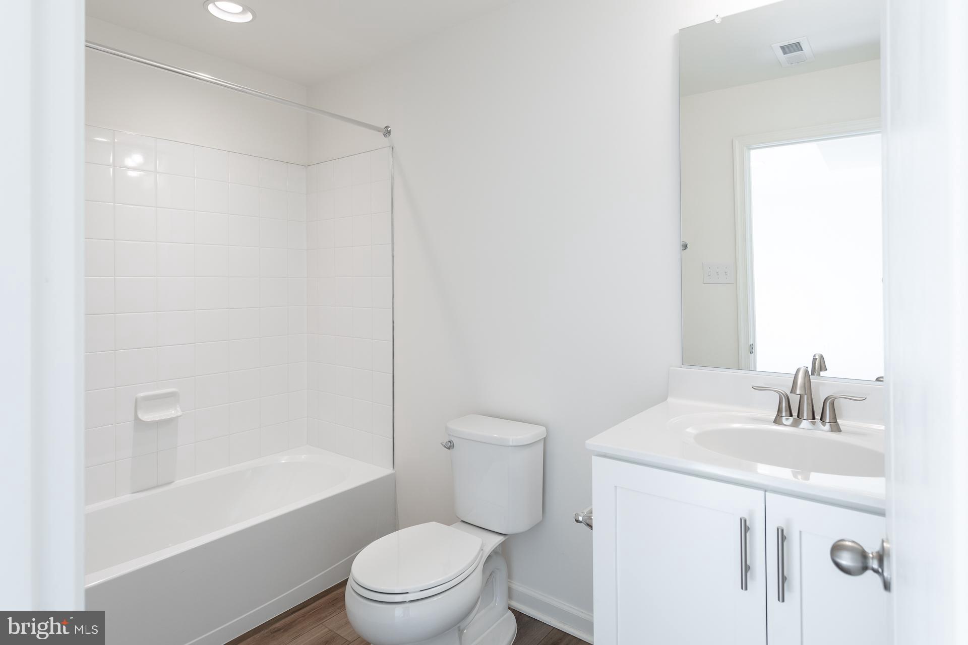 ARCHERS ROCK - Residential