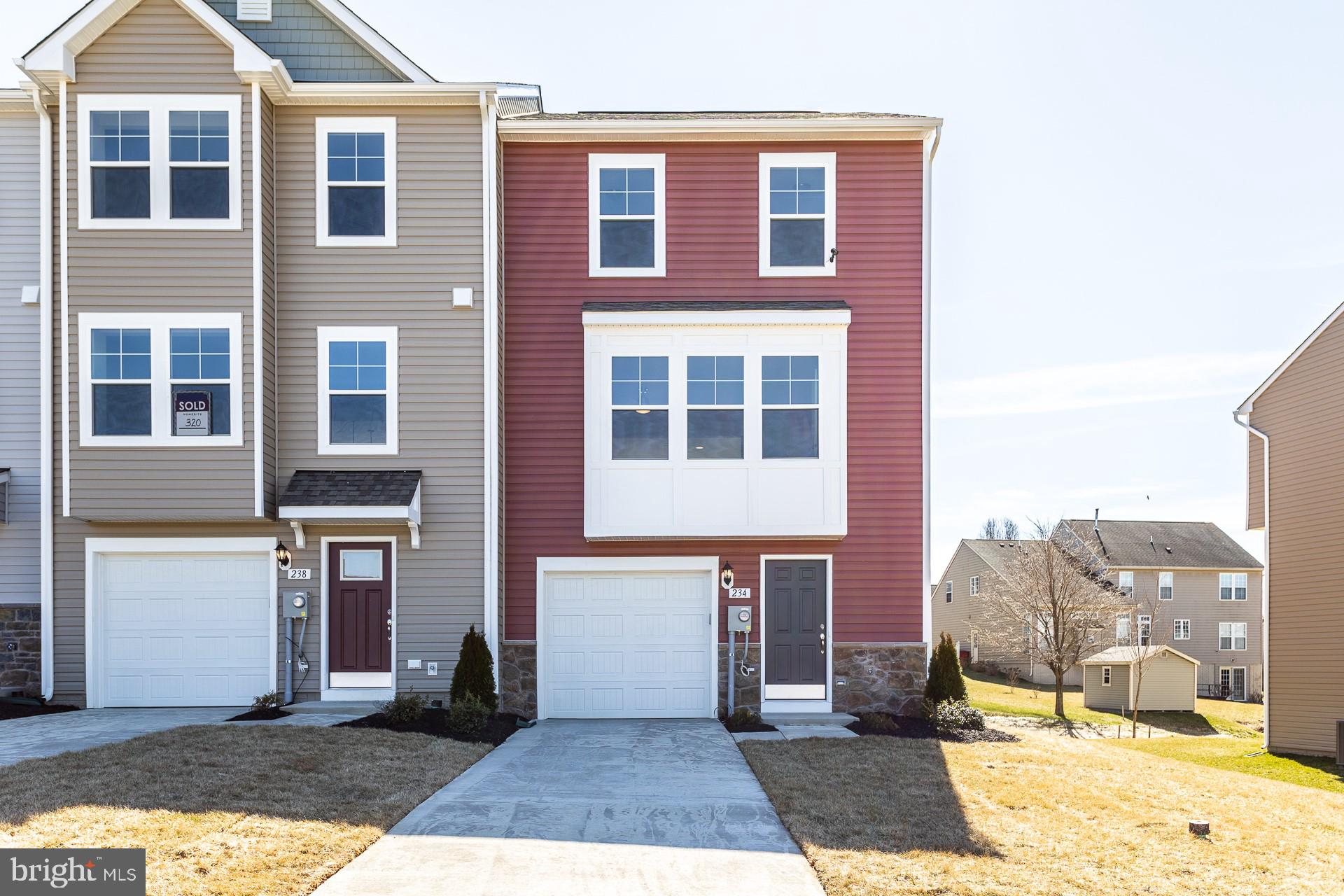 ARCHERS ROCK - Residential