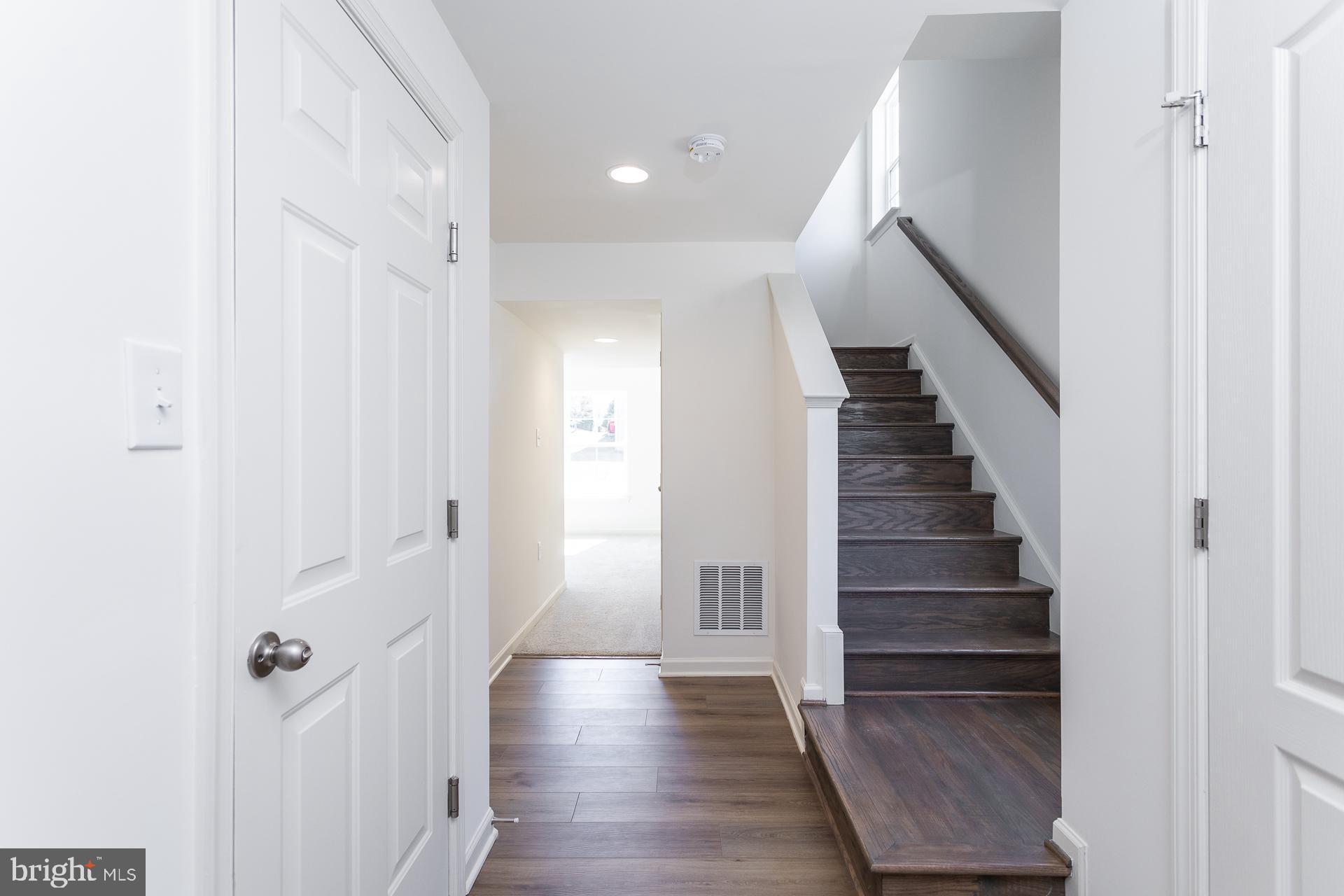 ARCHERS ROCK - Residential