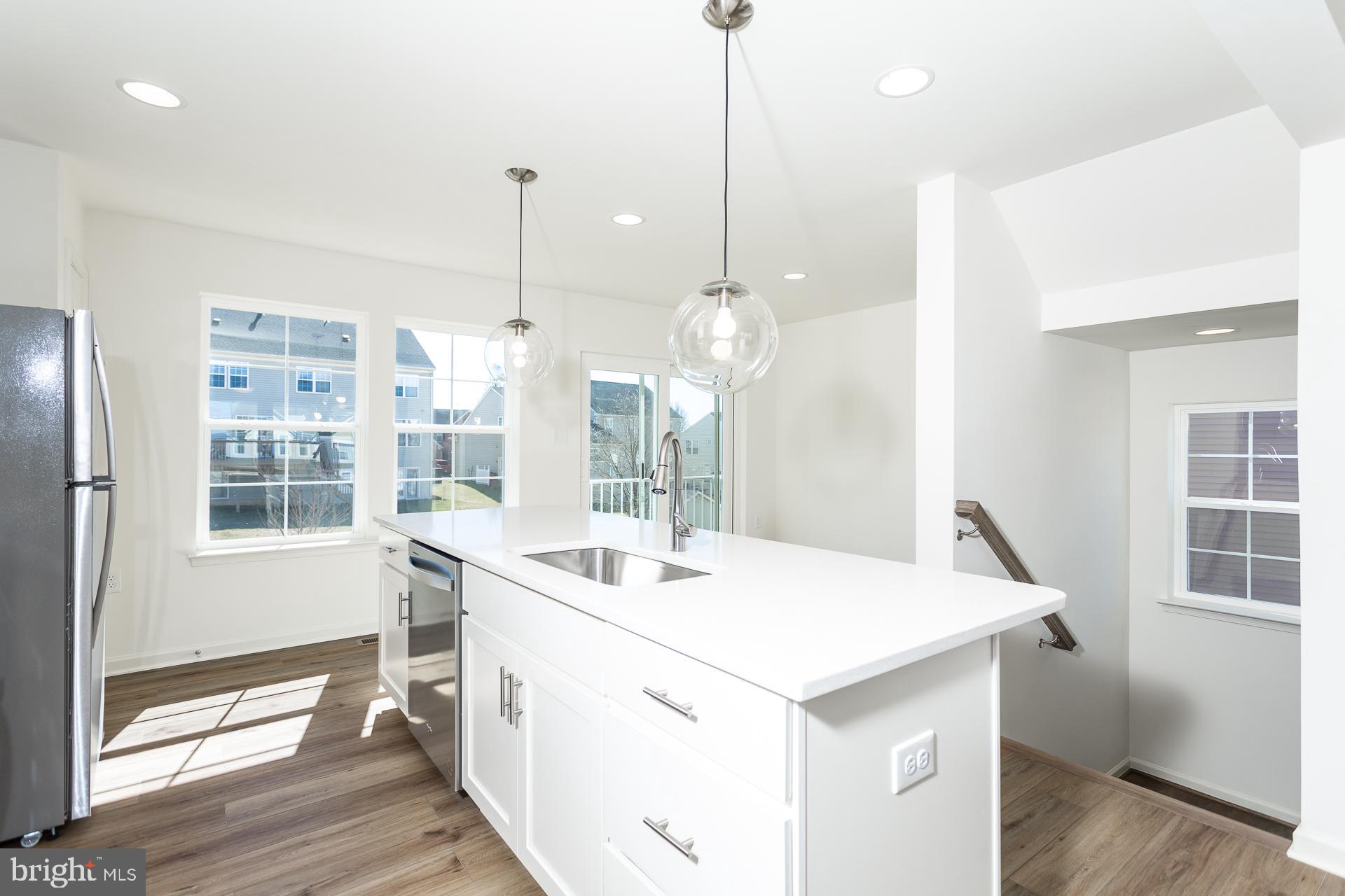 ARCHERS ROCK - Residential