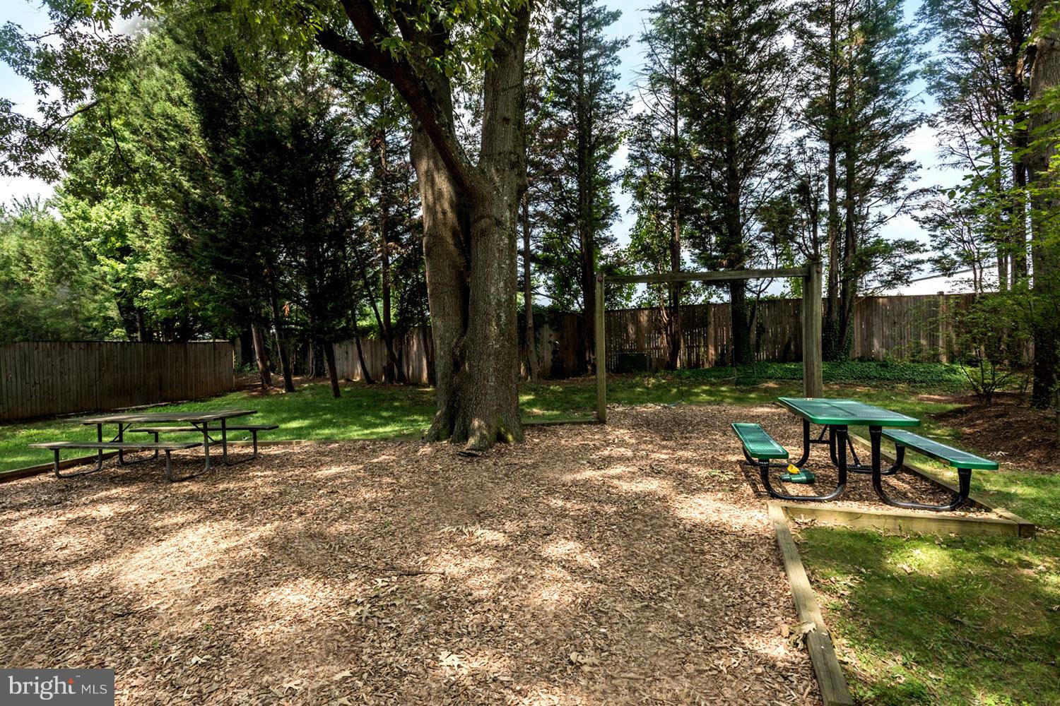 SOUTHWOODS - Residential