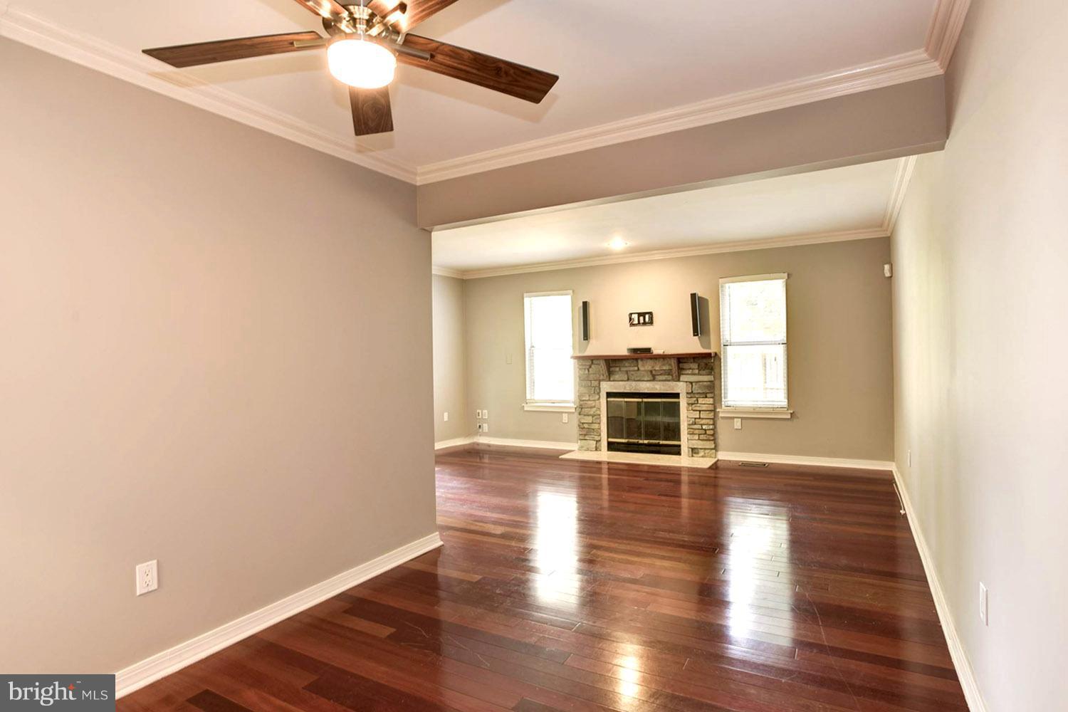 SOUTHWOODS - Residential