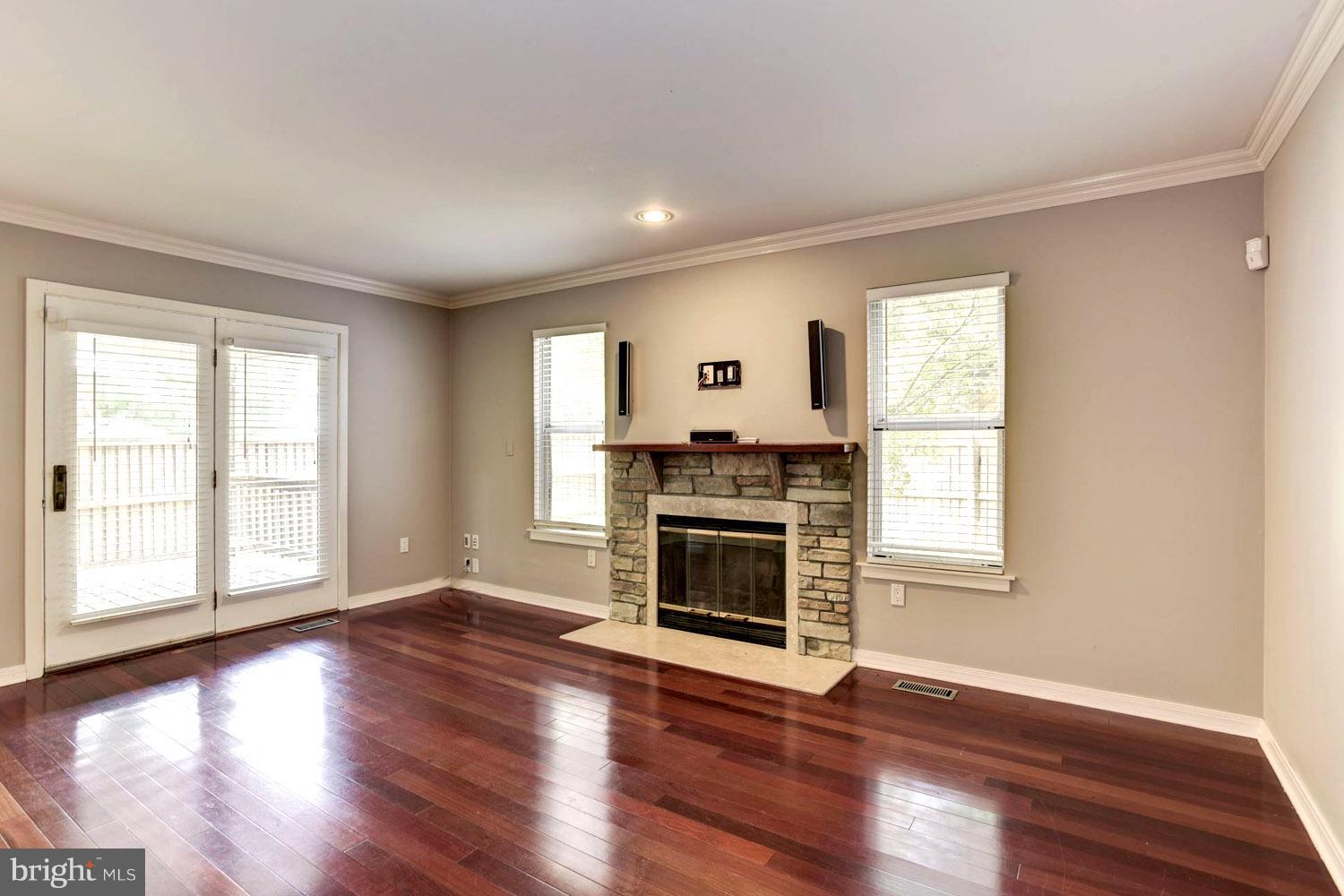 SOUTHWOODS - Residential