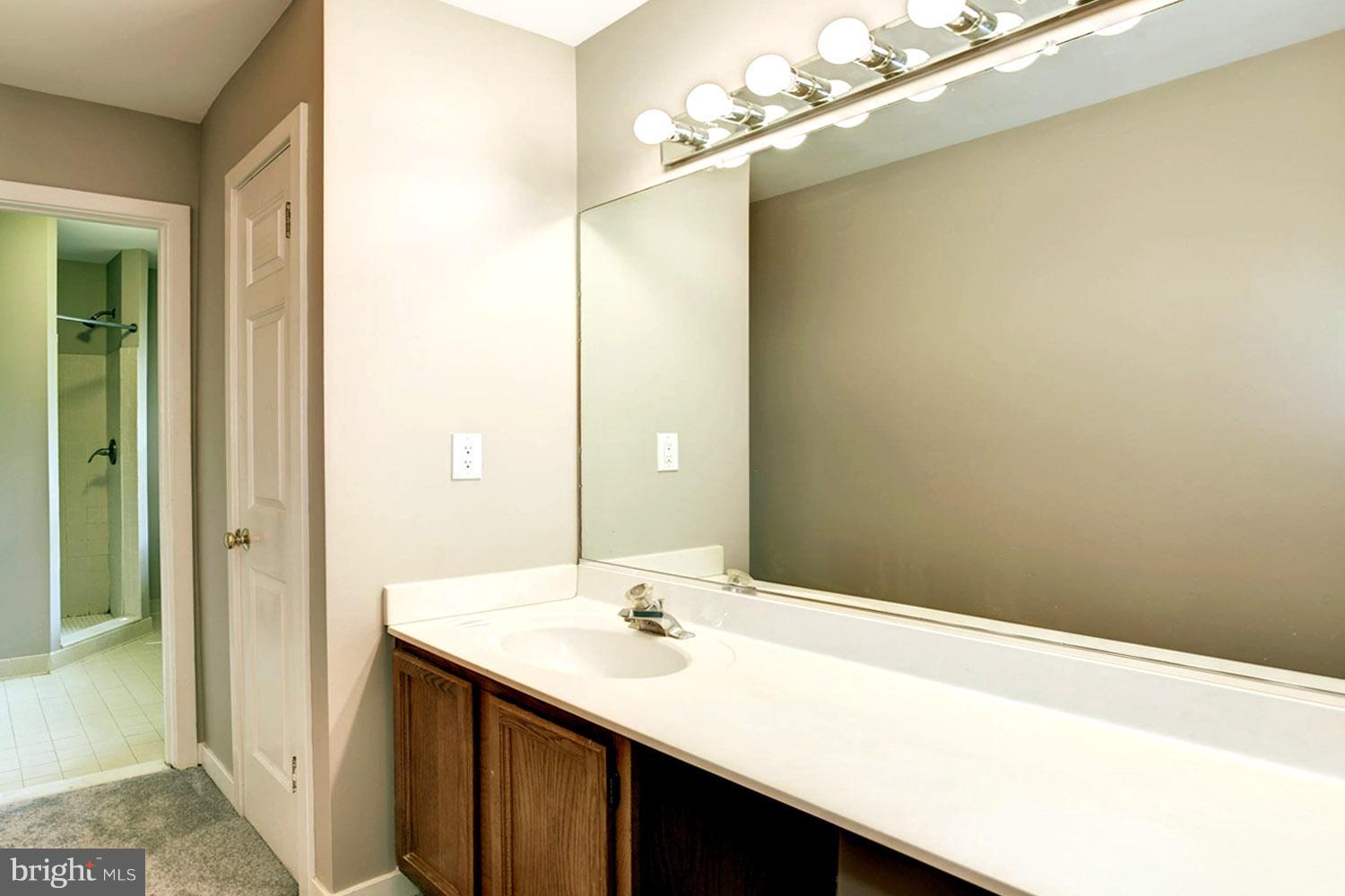 SOUTHWOODS - Residential