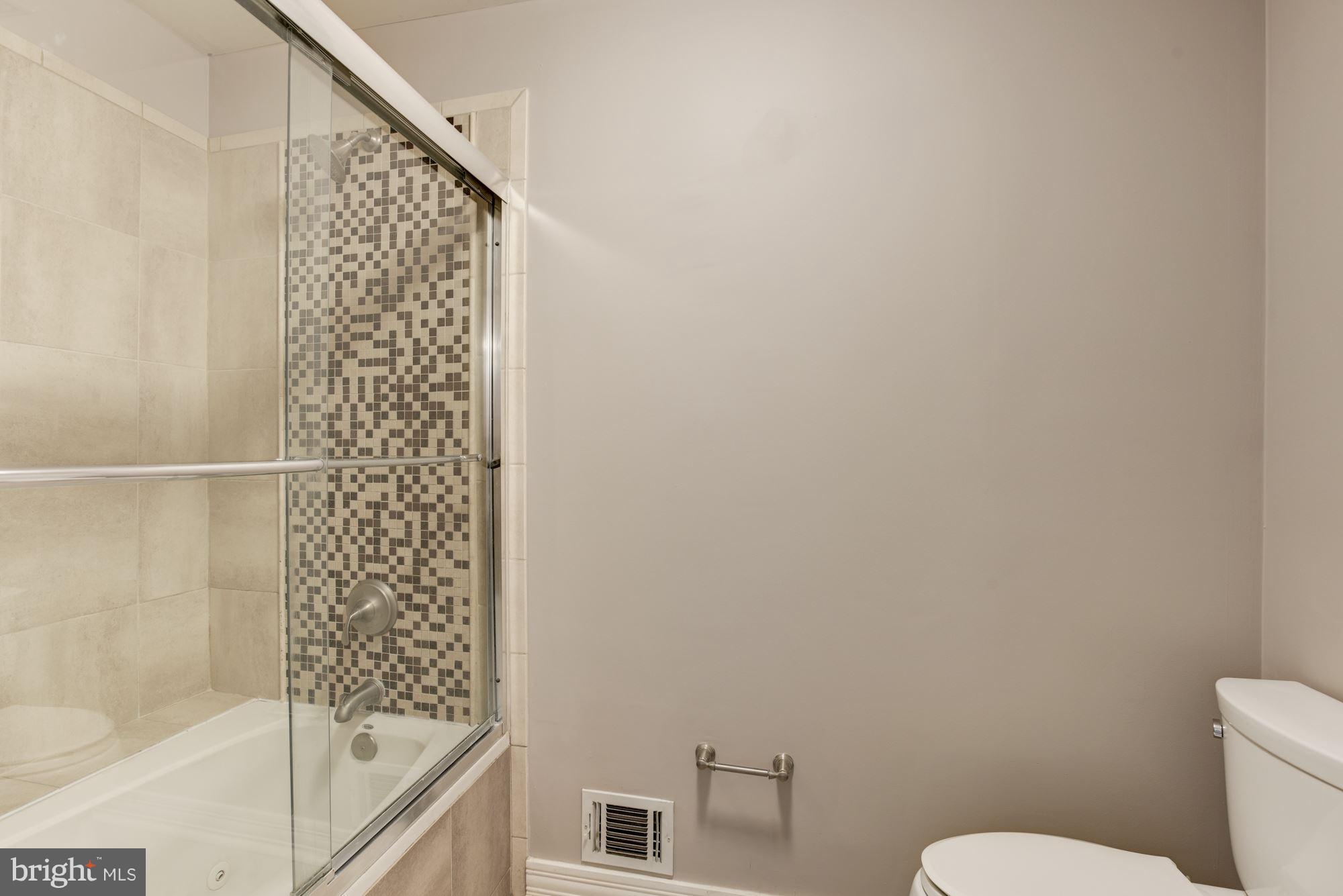 SOUTHWOODS - Residential