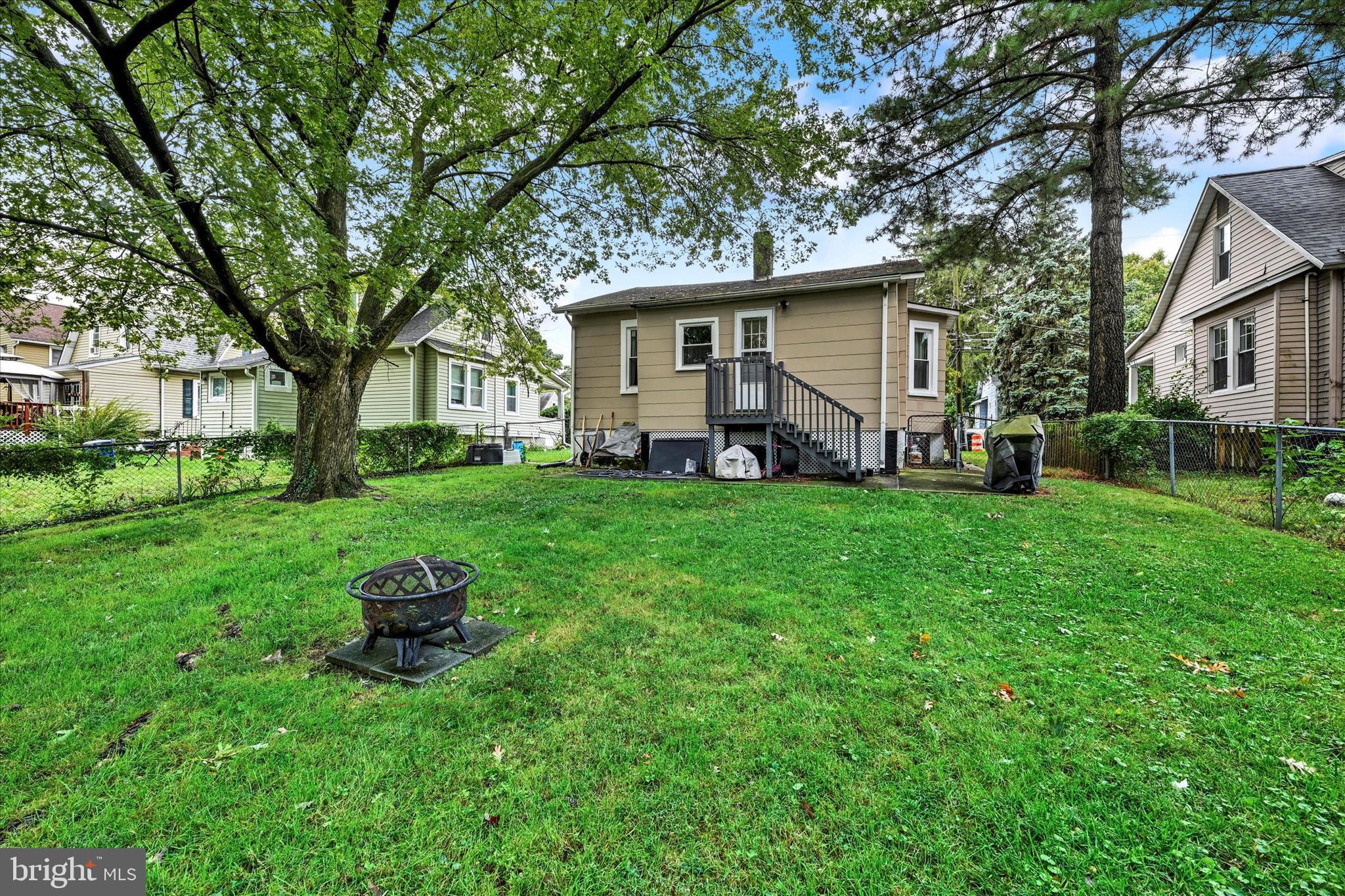 OAKCREST - Residential