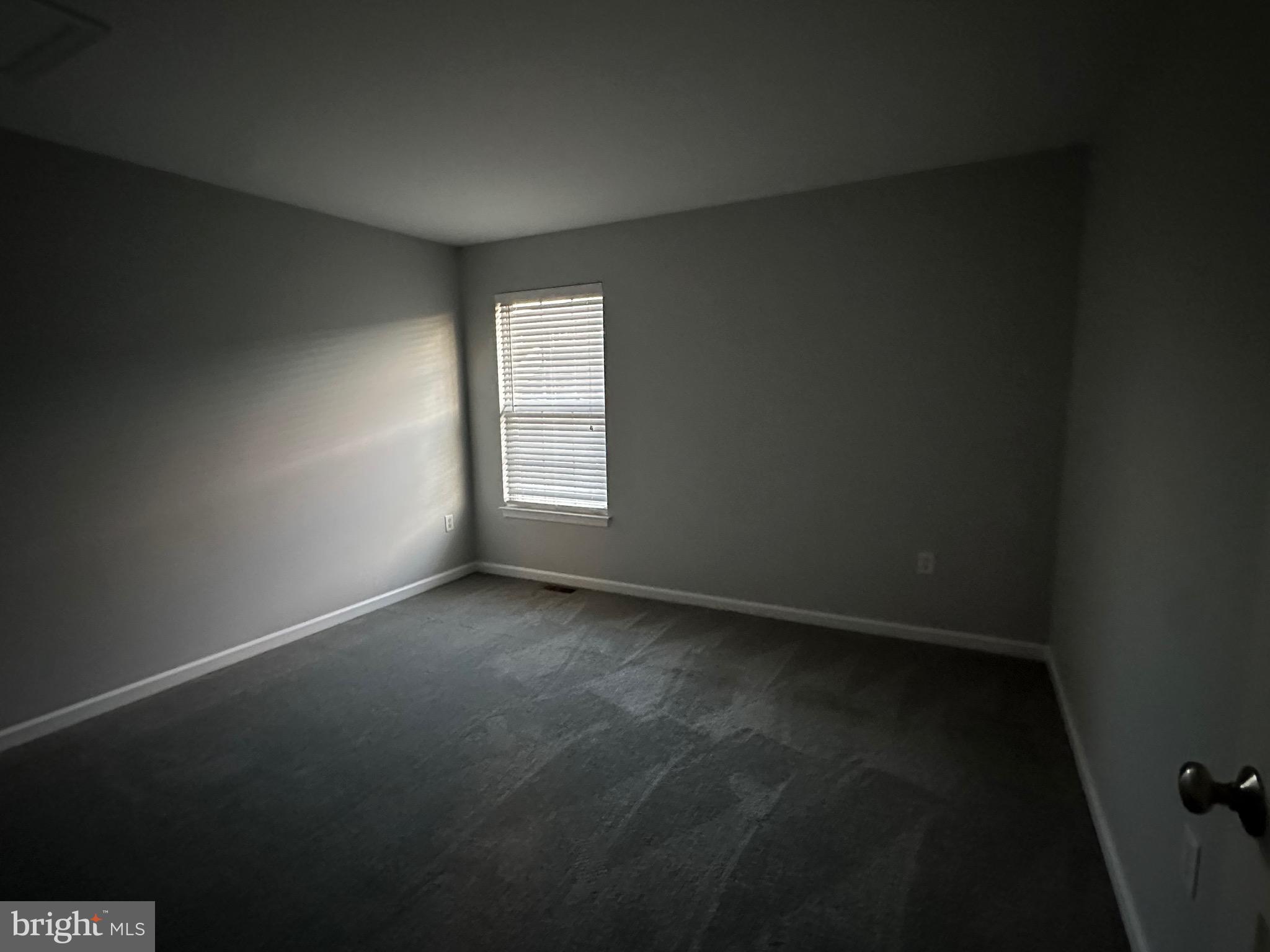 THE VILLAS - Residential Lease