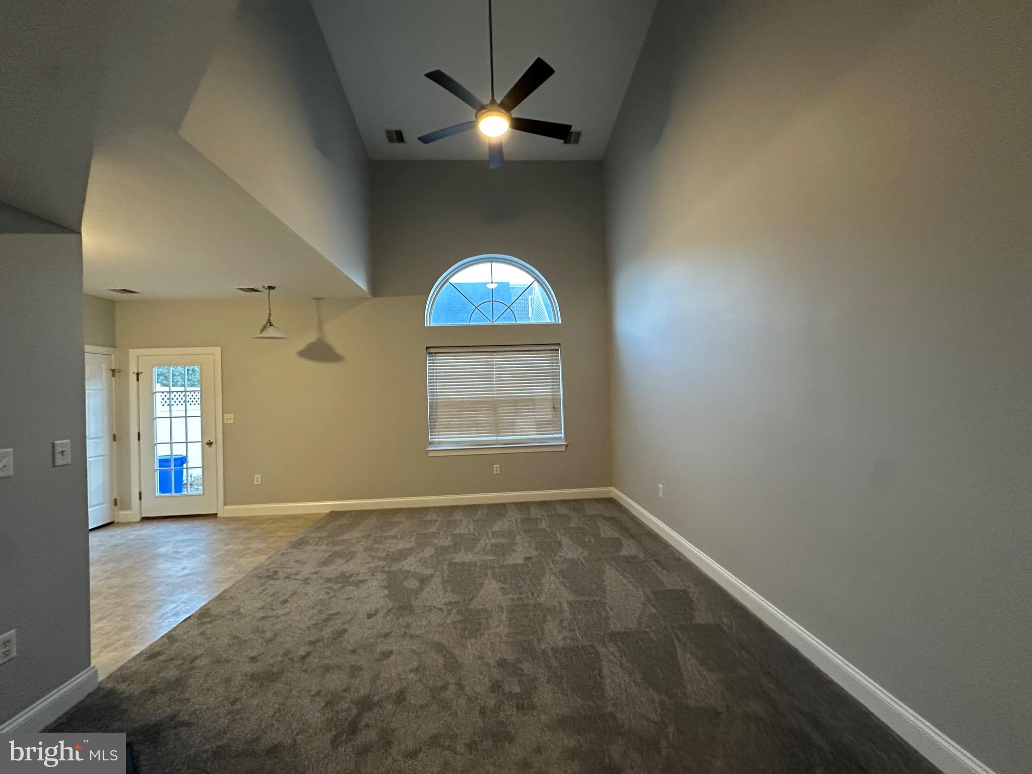 THE VILLAS - Residential Lease