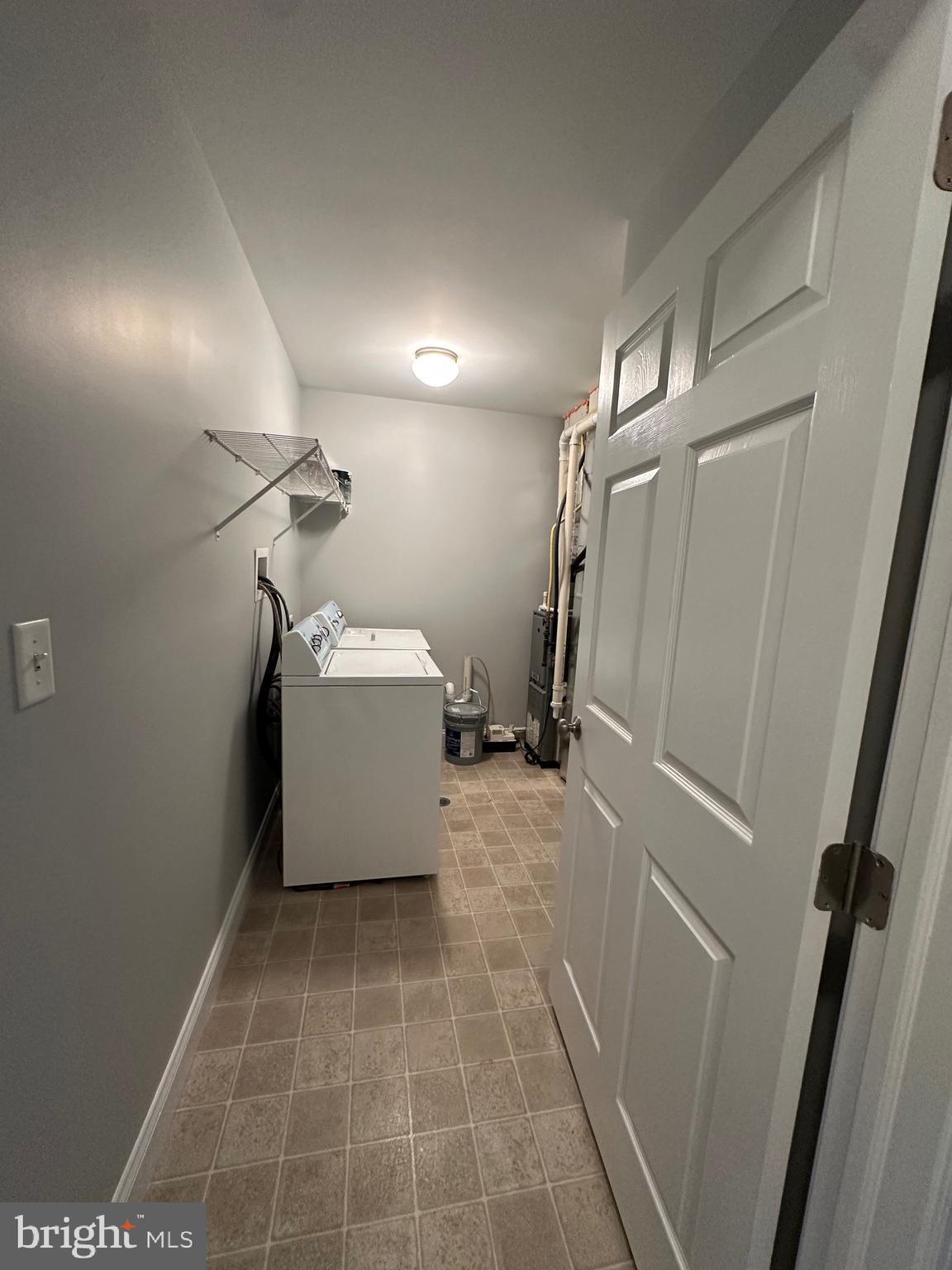 THE VILLAS - Residential Lease