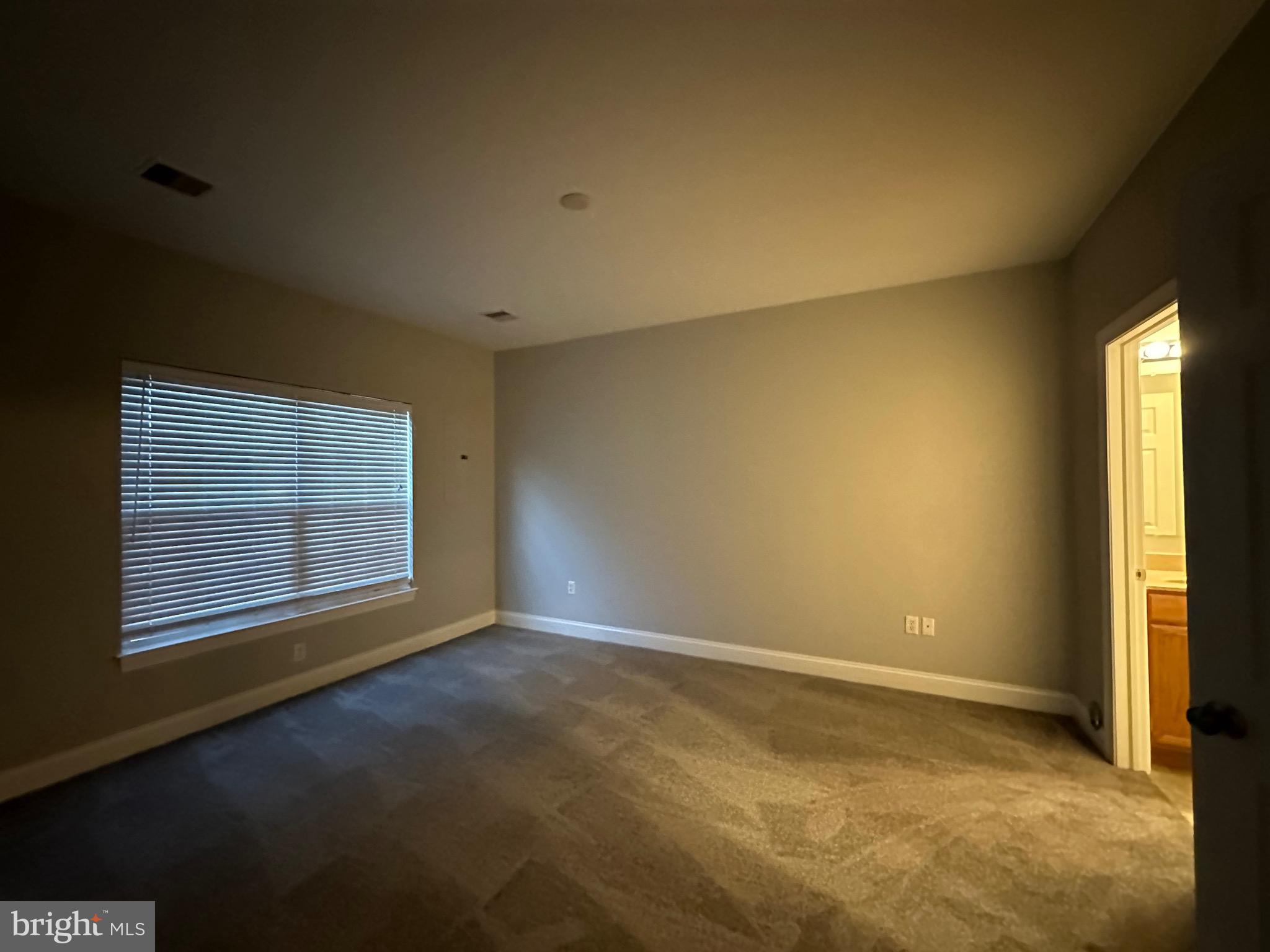 THE VILLAS - Residential Lease