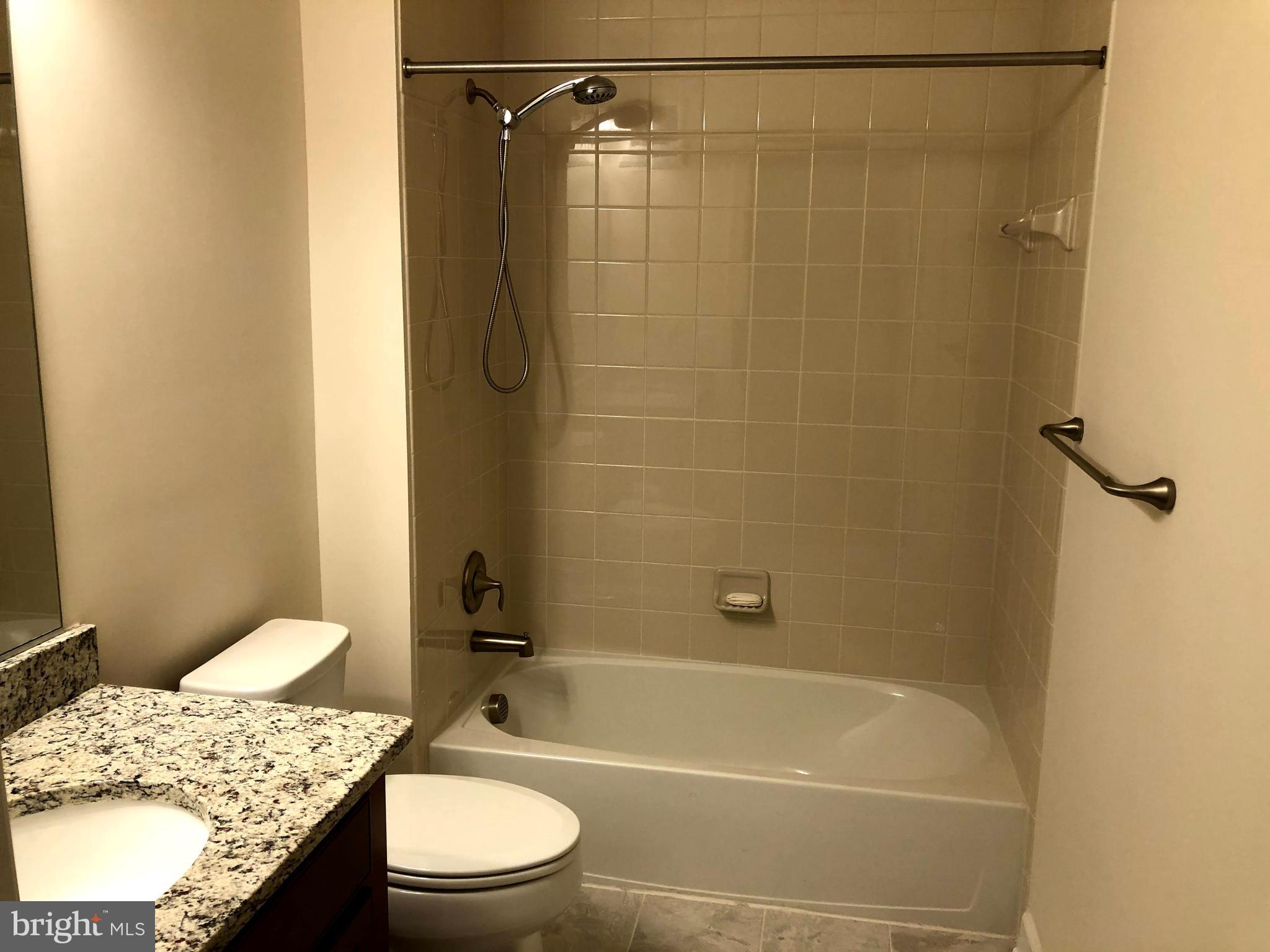 DISCOVERY SQUARE - Residential Lease