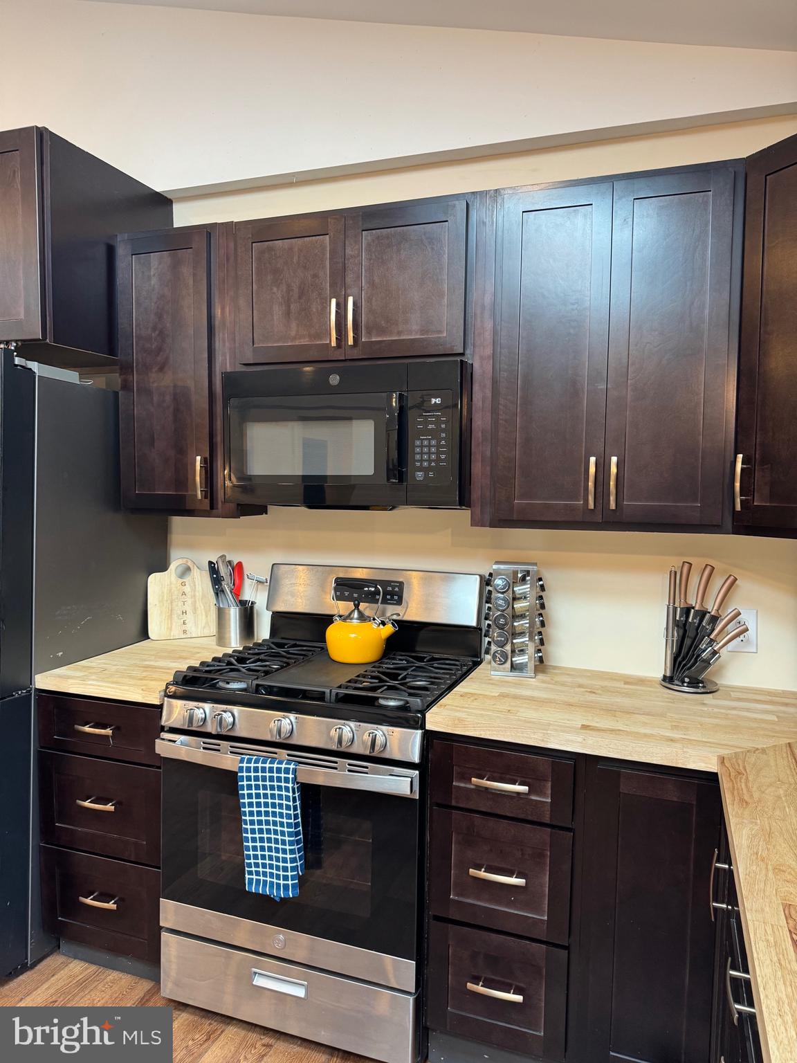 GREENWOODS - Residential