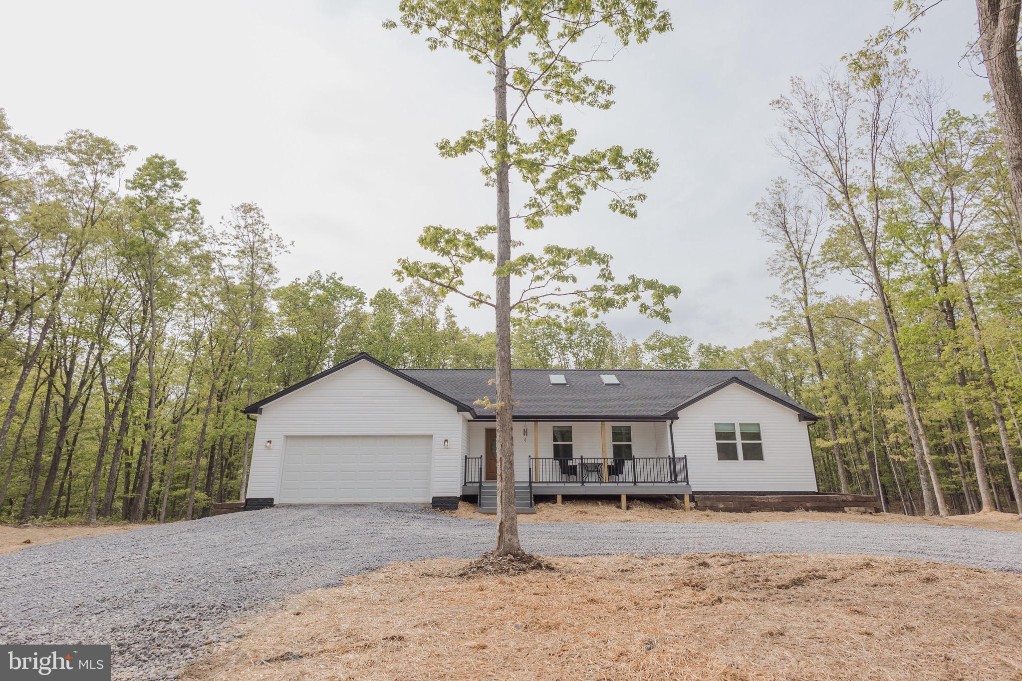 131 EMERALD LANE