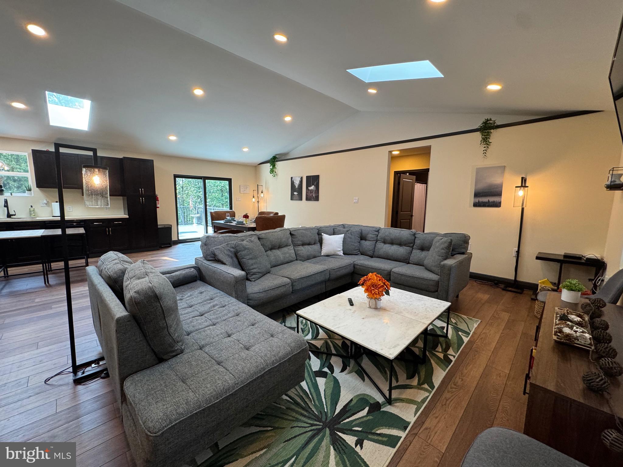 GREENWOODS - Residential