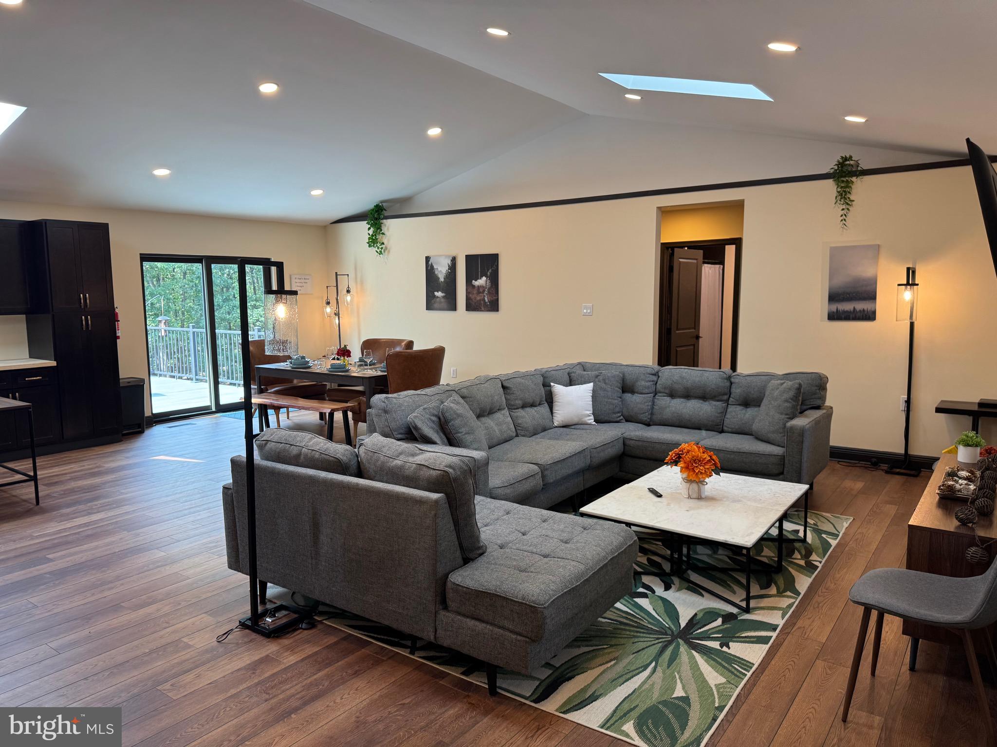 GREENWOODS - Residential