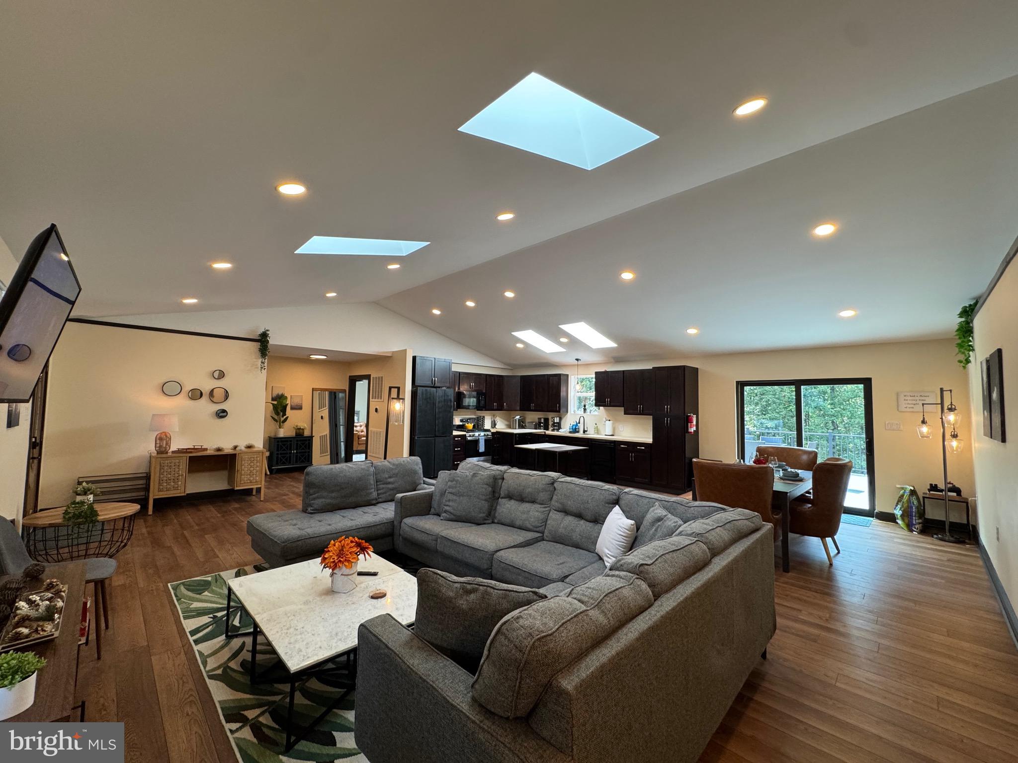 GREENWOODS - Residential