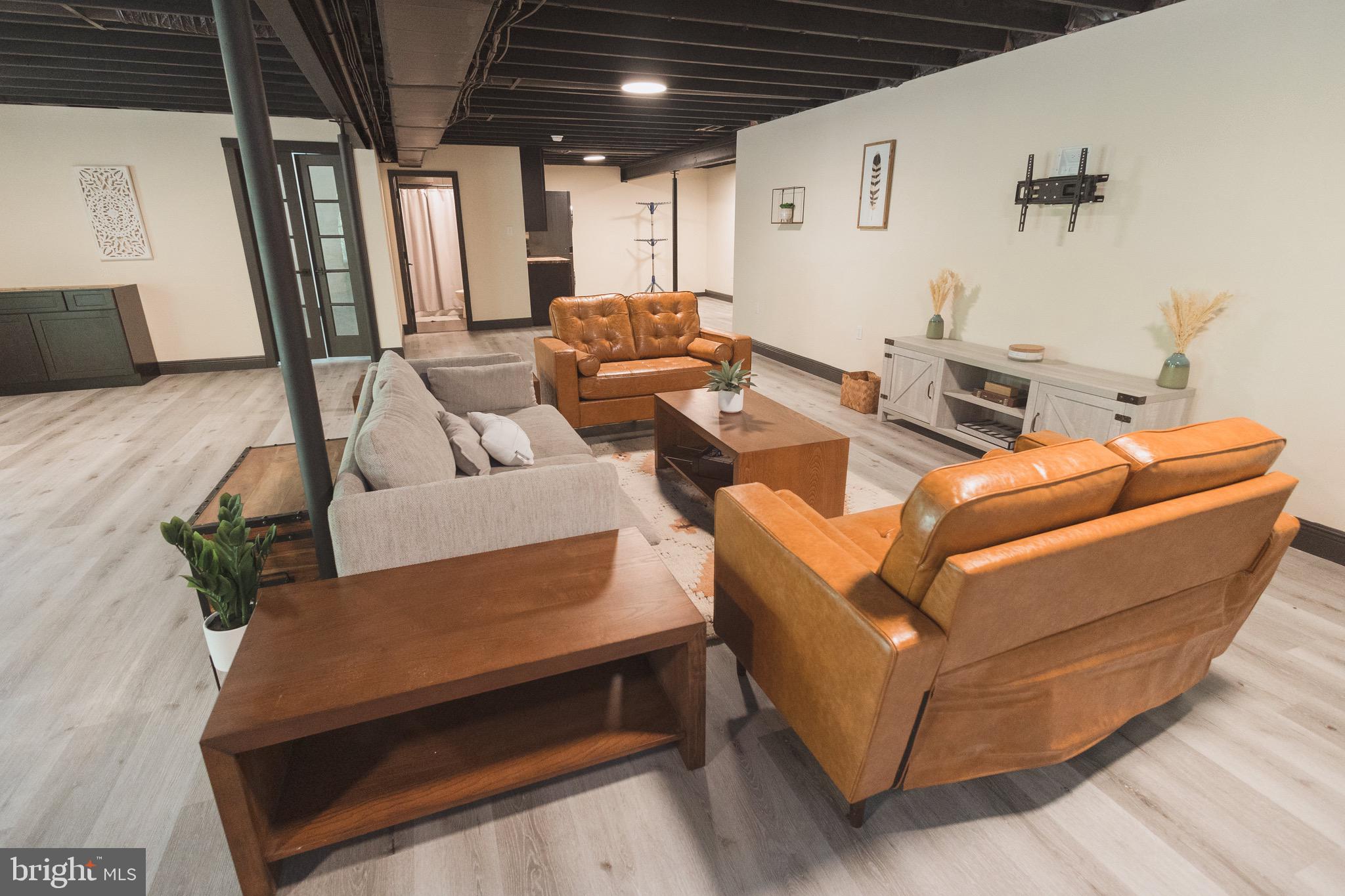 GREENWOODS - Residential