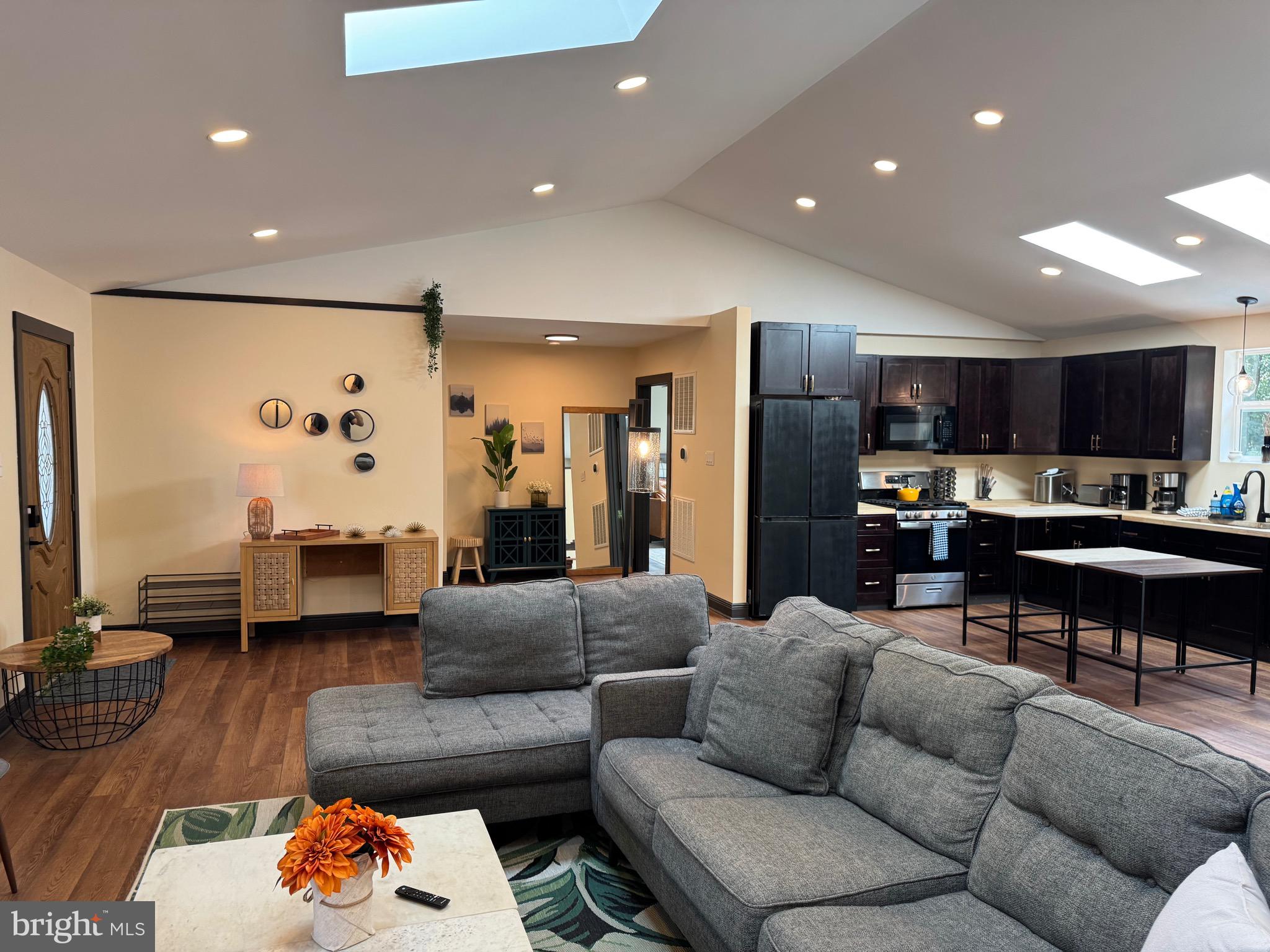 GREENWOODS - Residential