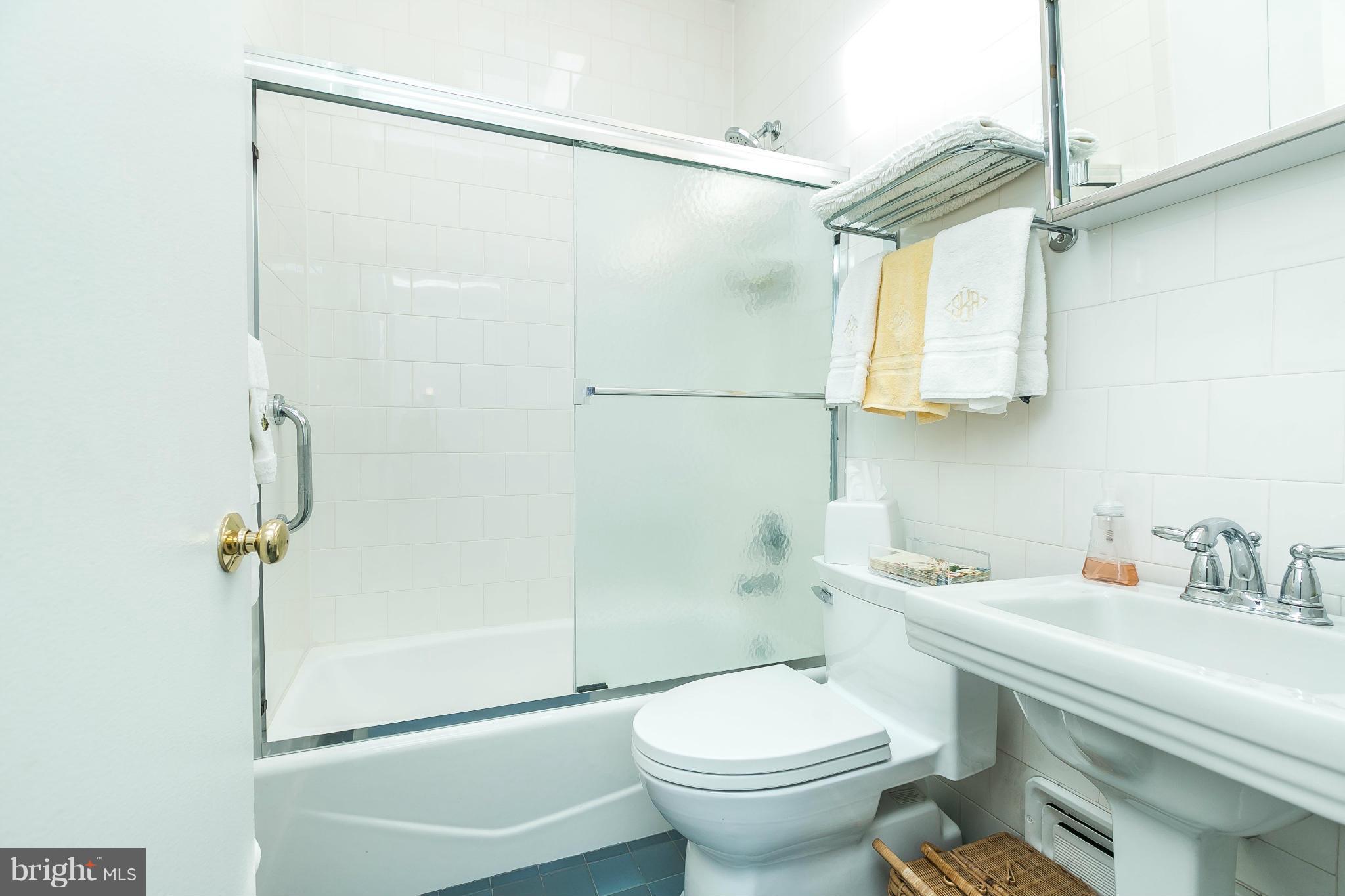 MOUNT WASHINGTON - Residential