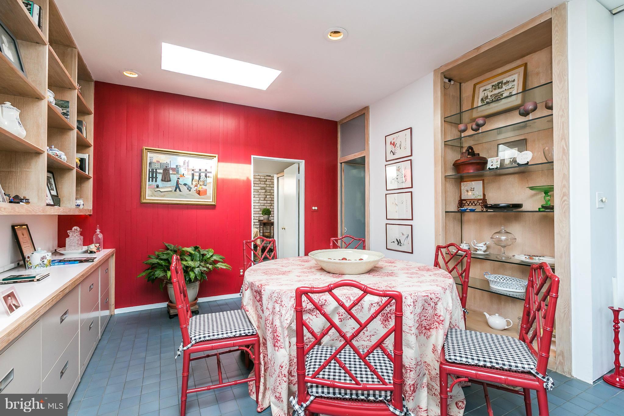 MOUNT WASHINGTON - Residential