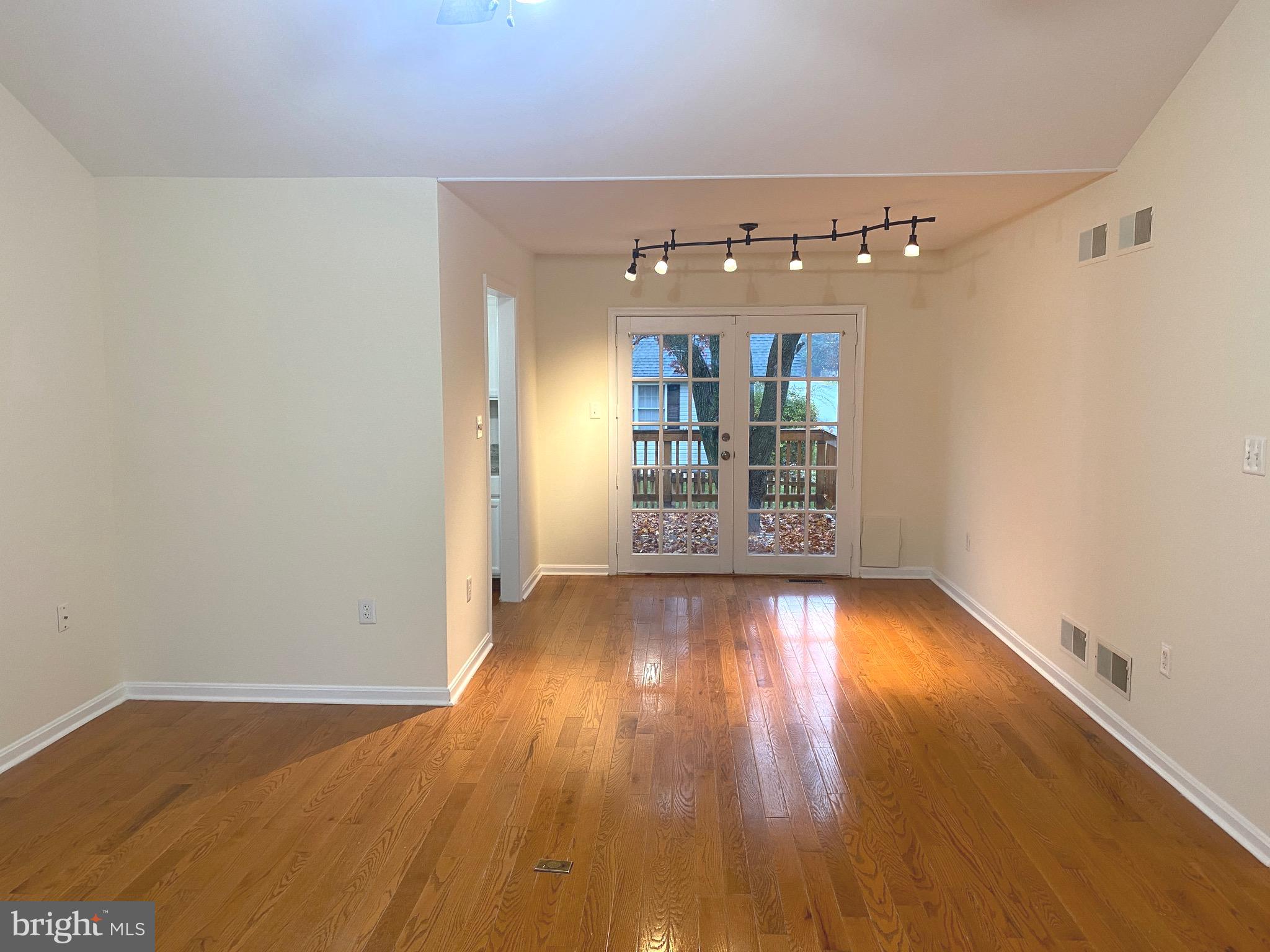 SPRING MILLS - Residential