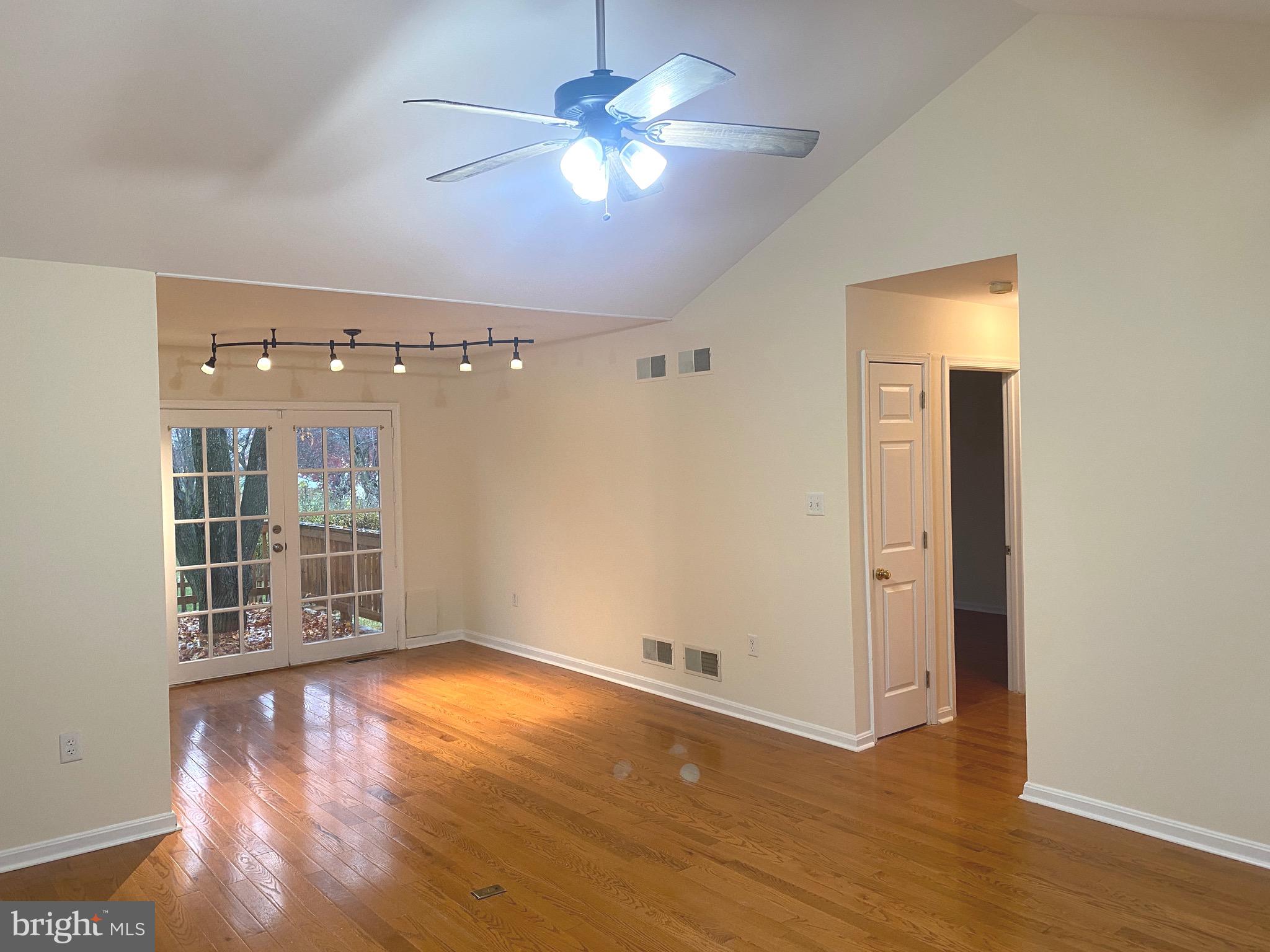 SPRING MILLS - Residential