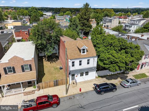 623 E CHESTNUT STREET LANCASTER PA 17602