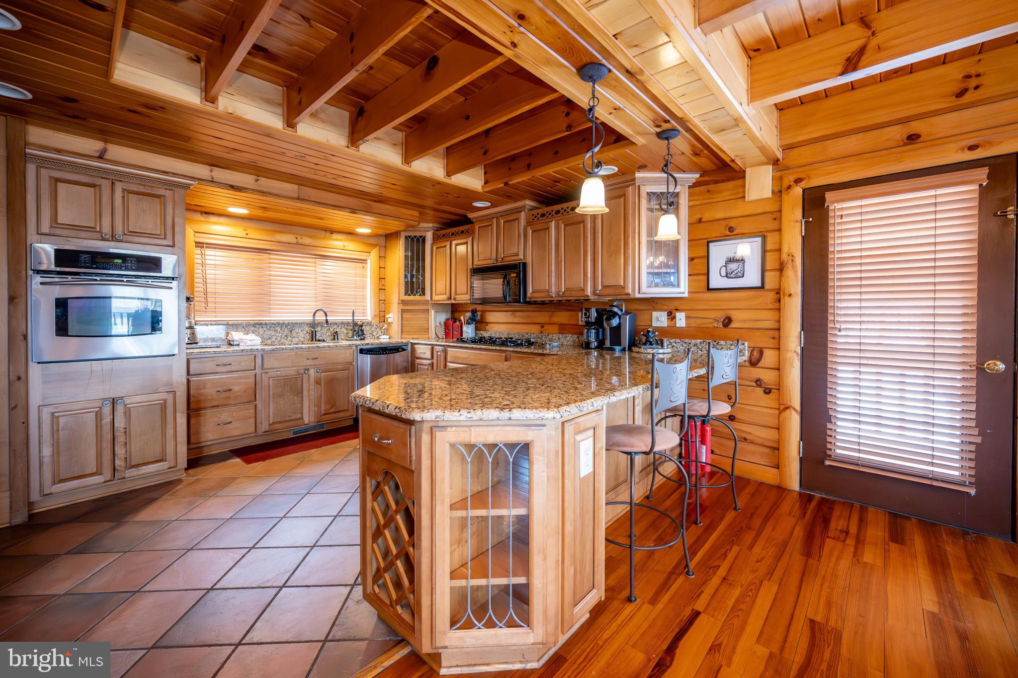 SANDY SHORES - Residential