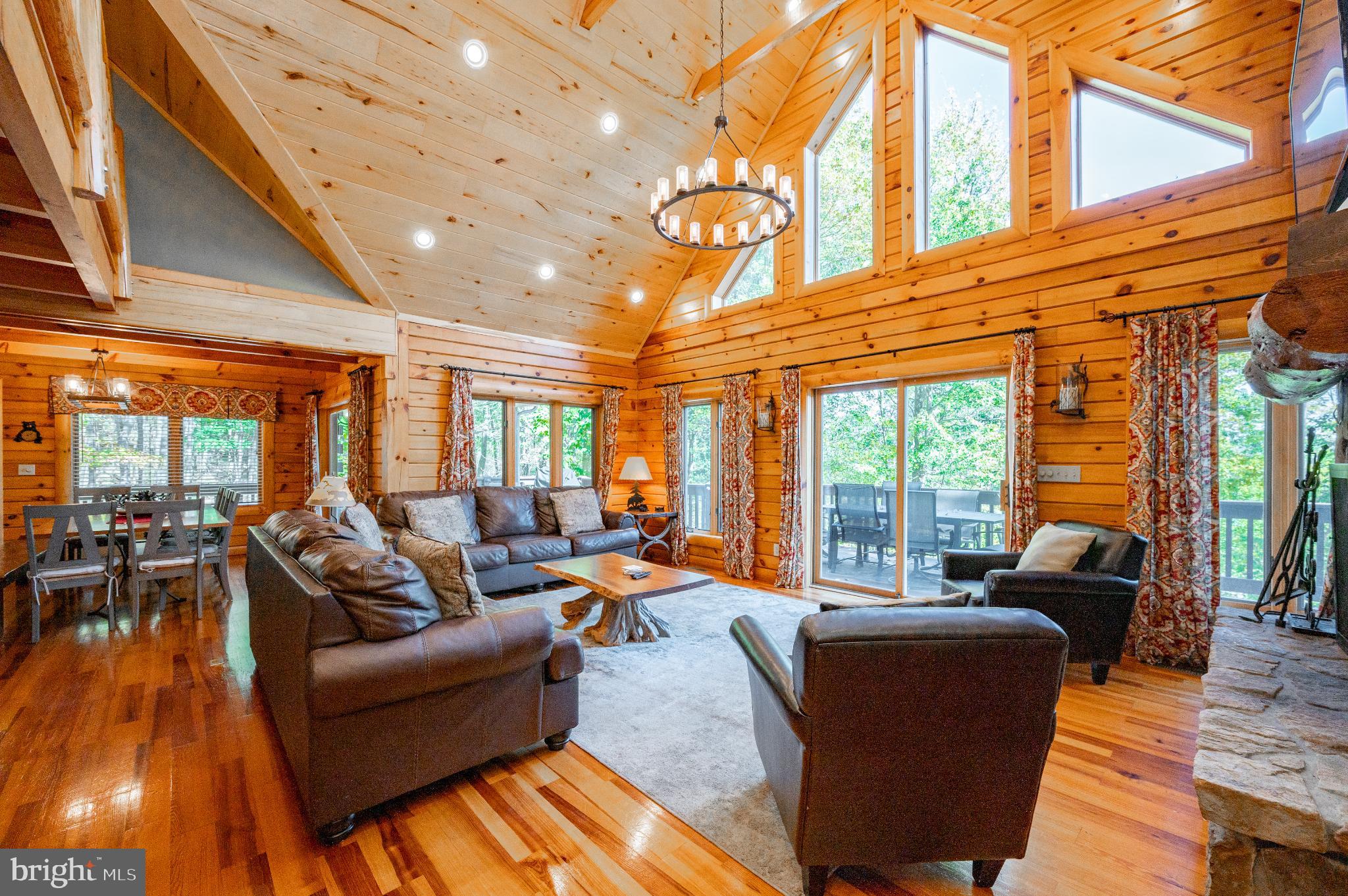 SANDY SHORES - Residential