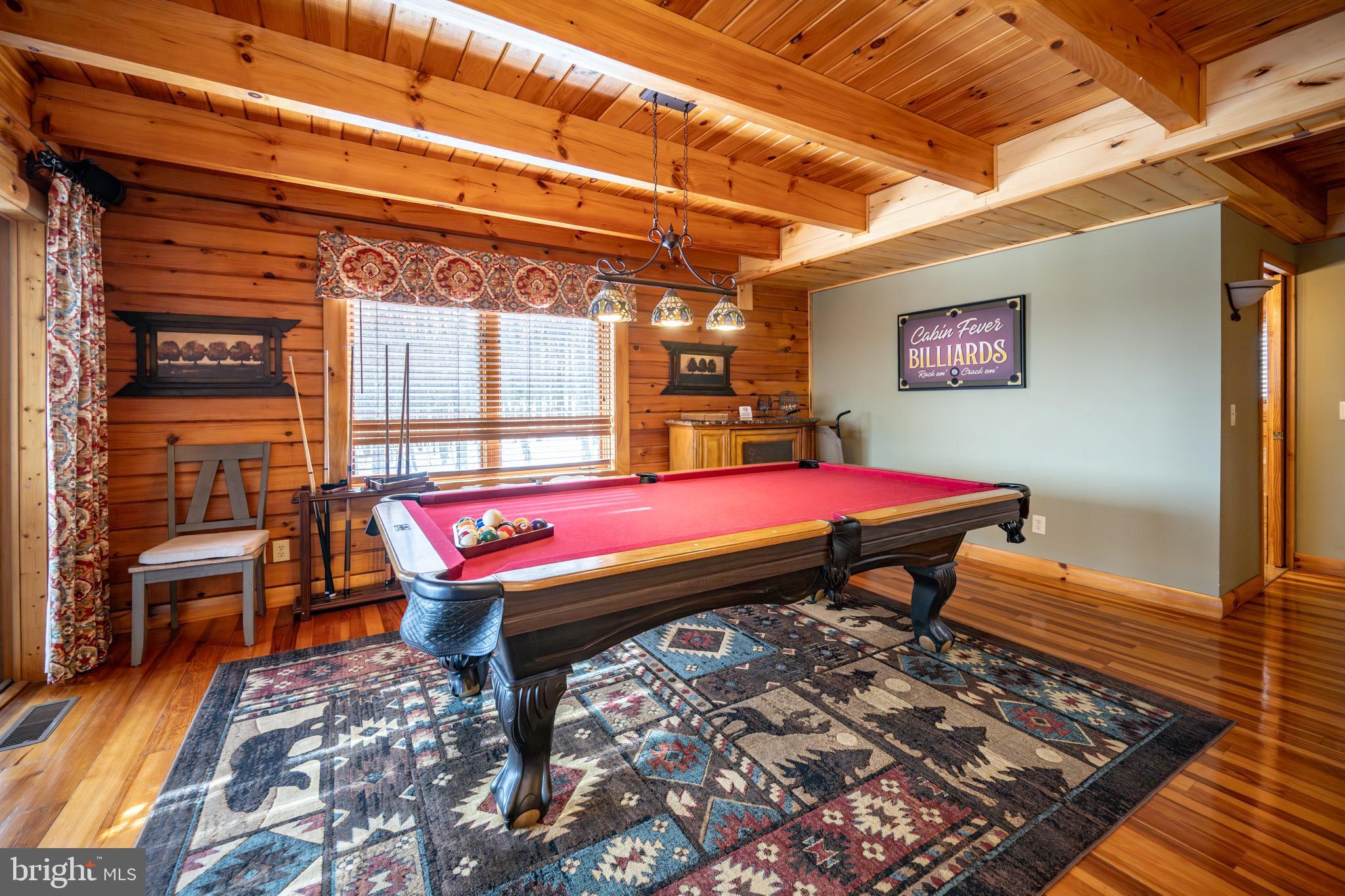 SANDY SHORES - Residential