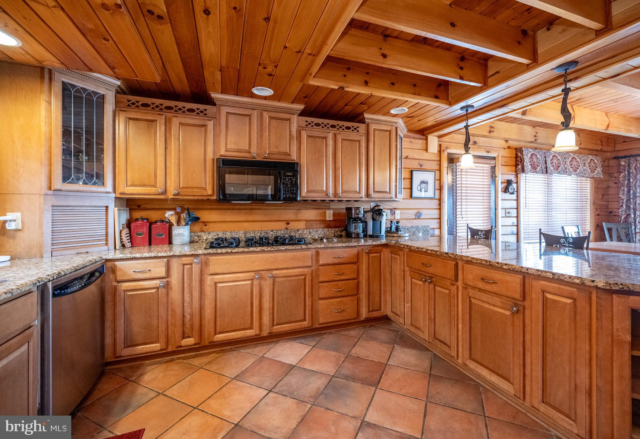 SANDY SHORES - Residential