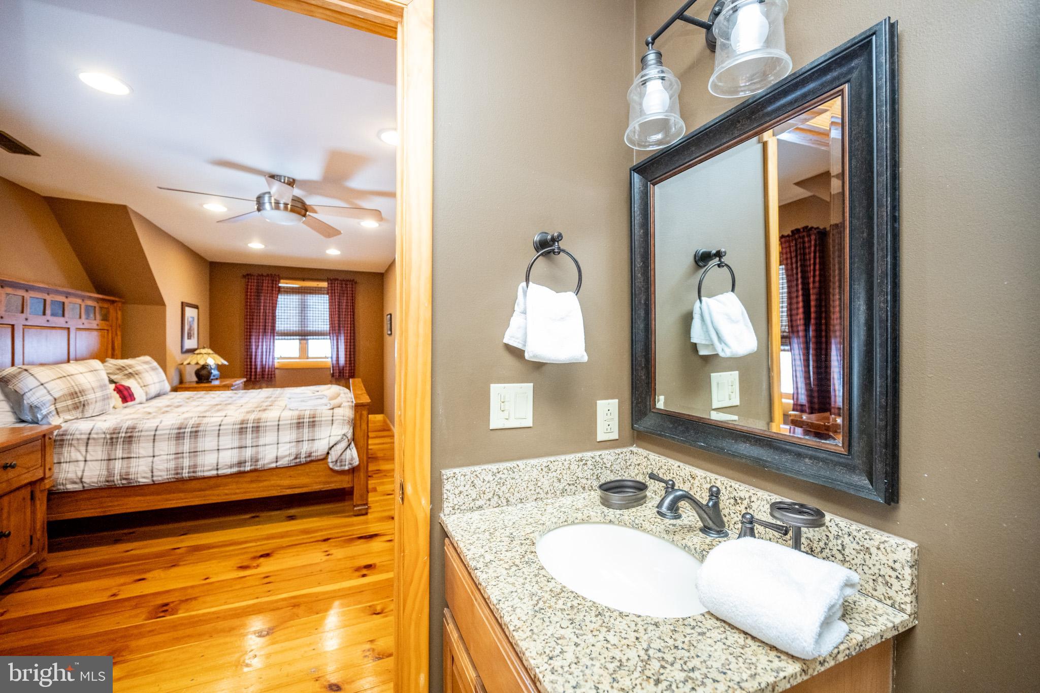 SANDY SHORES - Residential