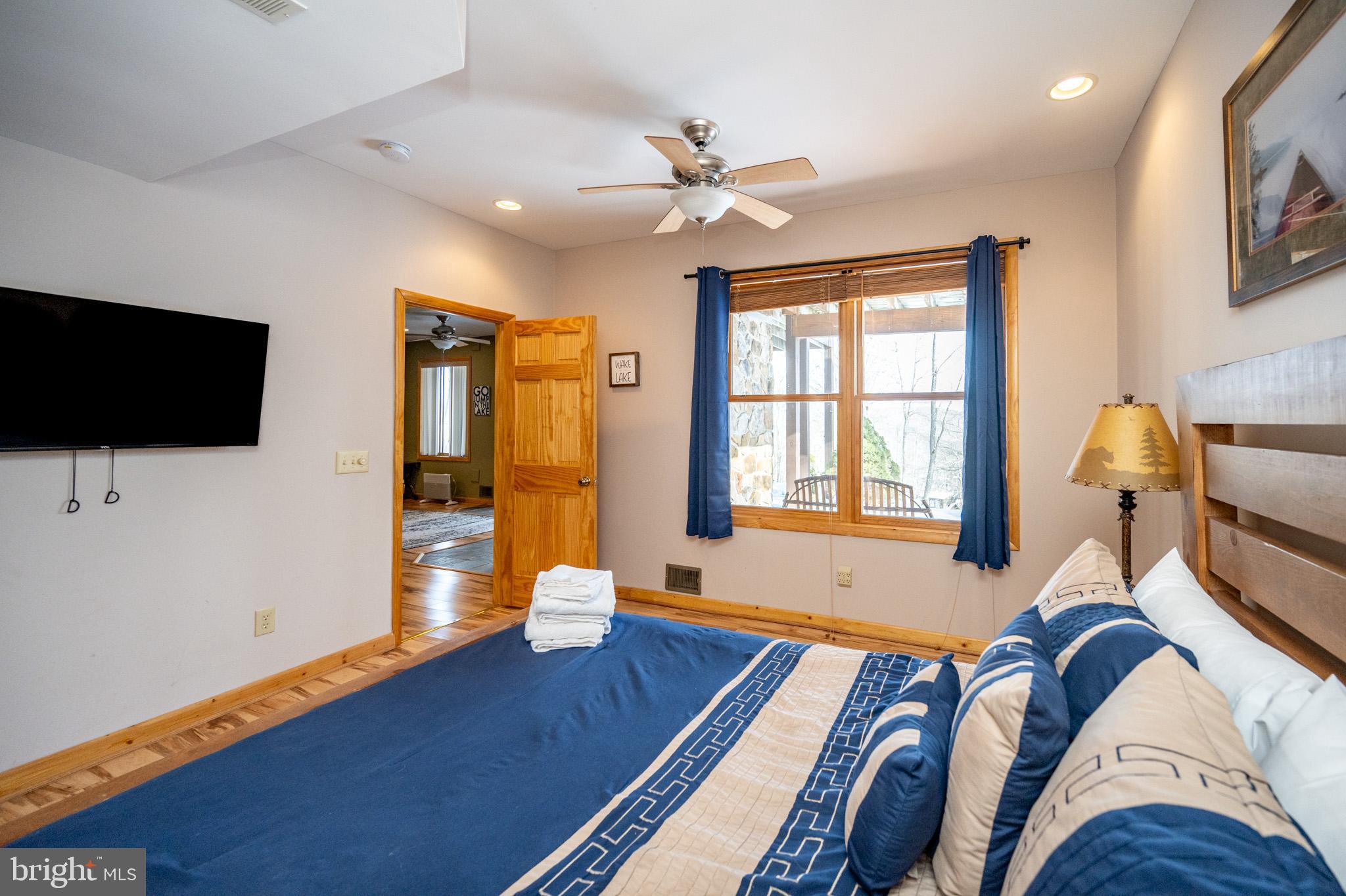 SANDY SHORES - Residential