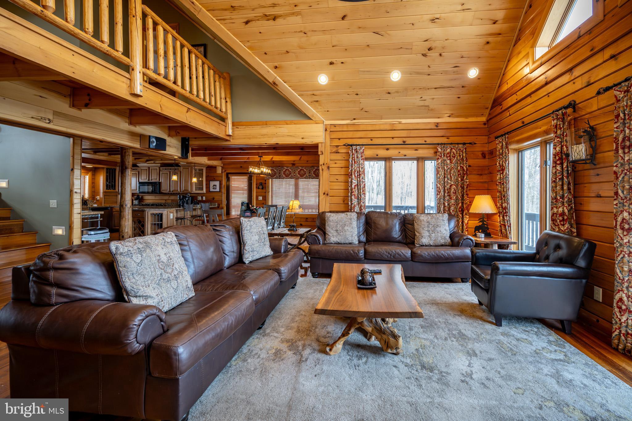 SANDY SHORES - Residential