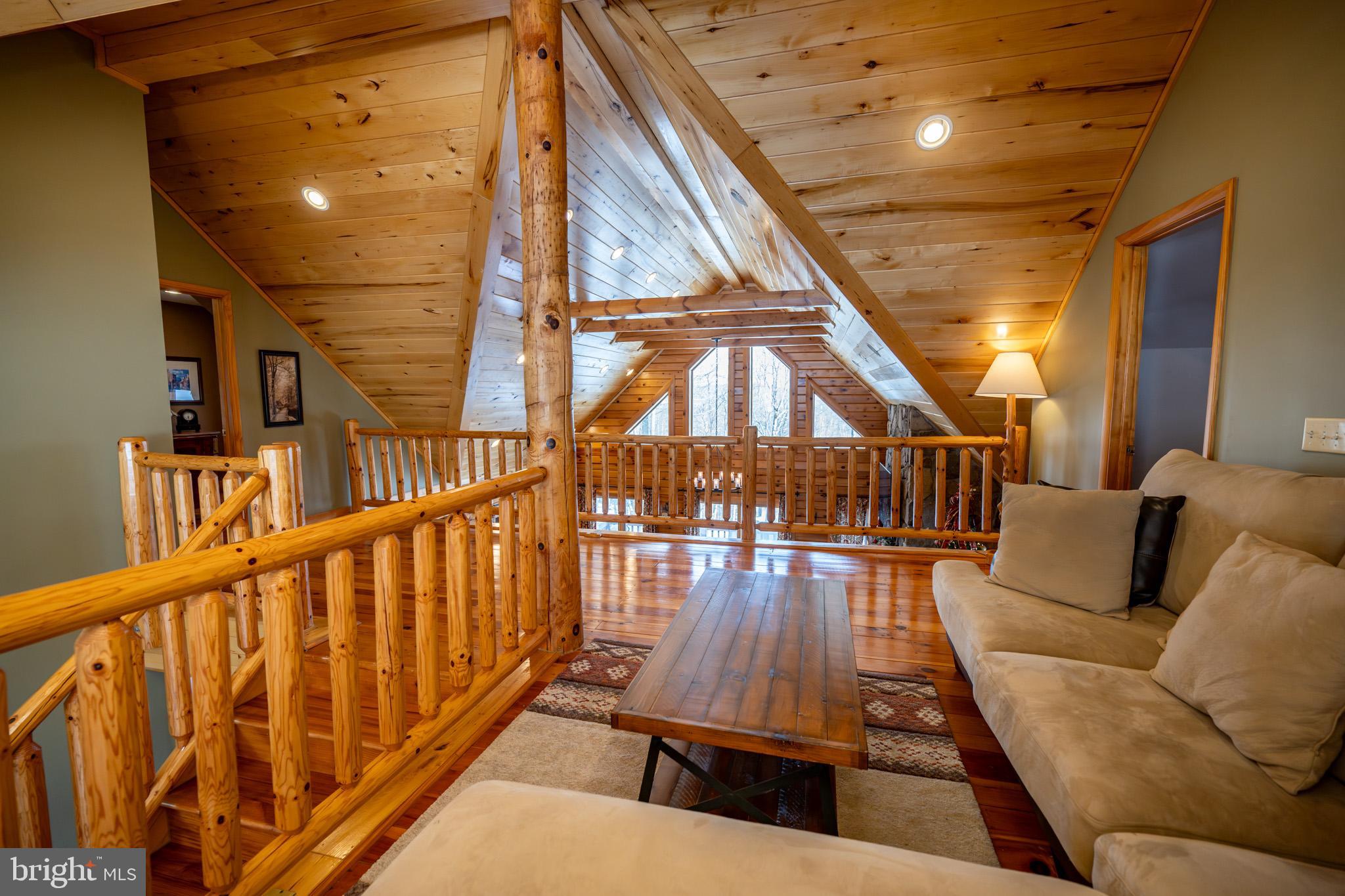 SANDY SHORES - Residential