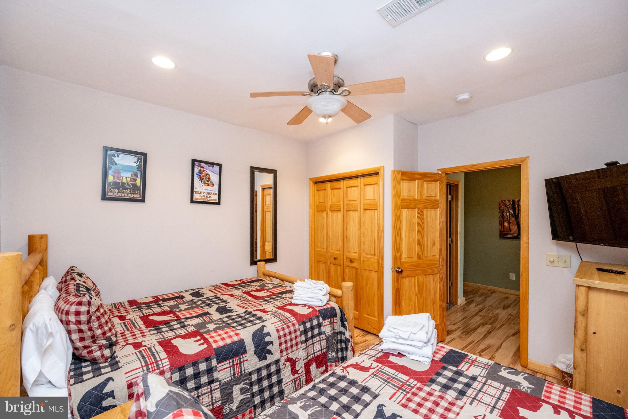 SANDY SHORES - Residential